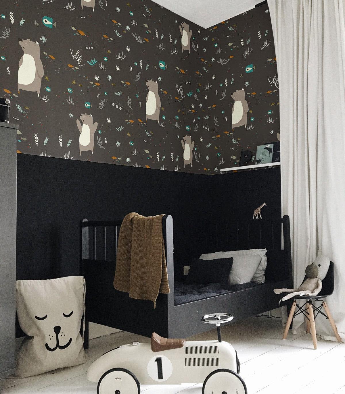Tapeta UNDERWATER BEAR BLACK Wallcolors Eye on Design
