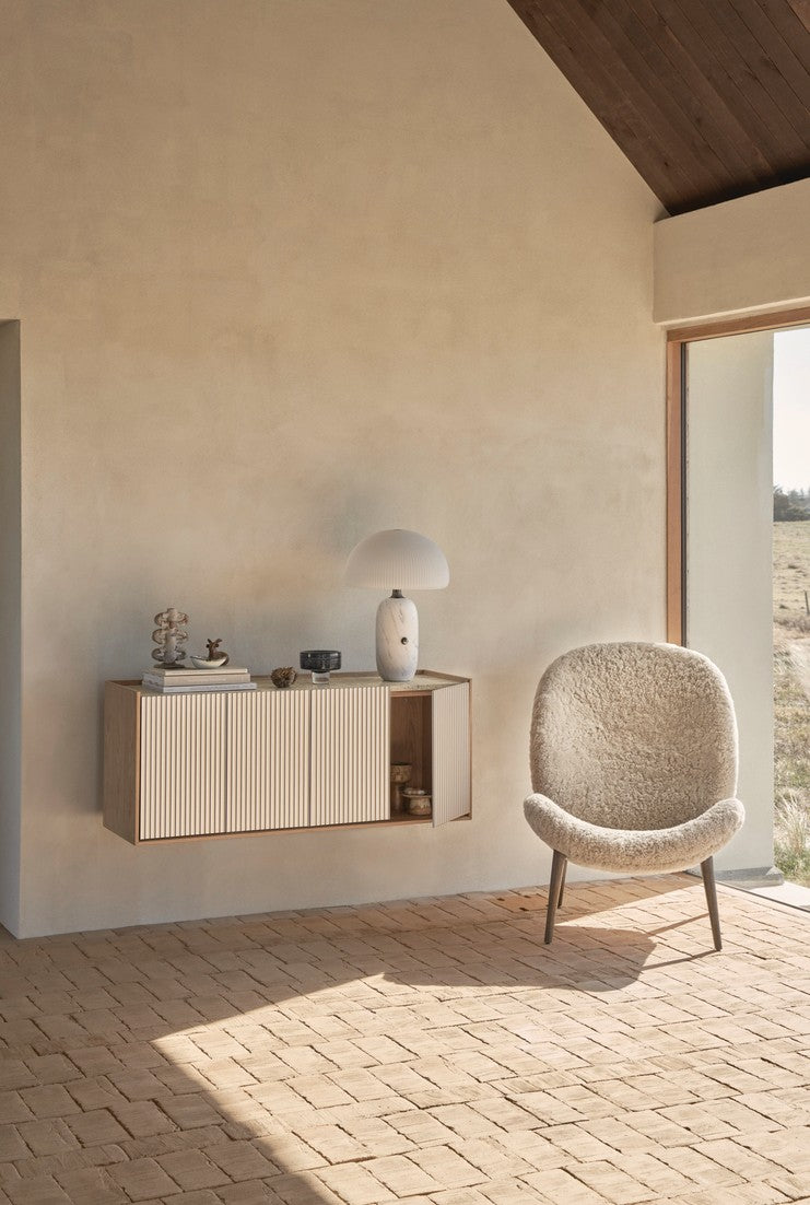 Sessel LODGE braun Schaf mit dunklem Eichenfuß