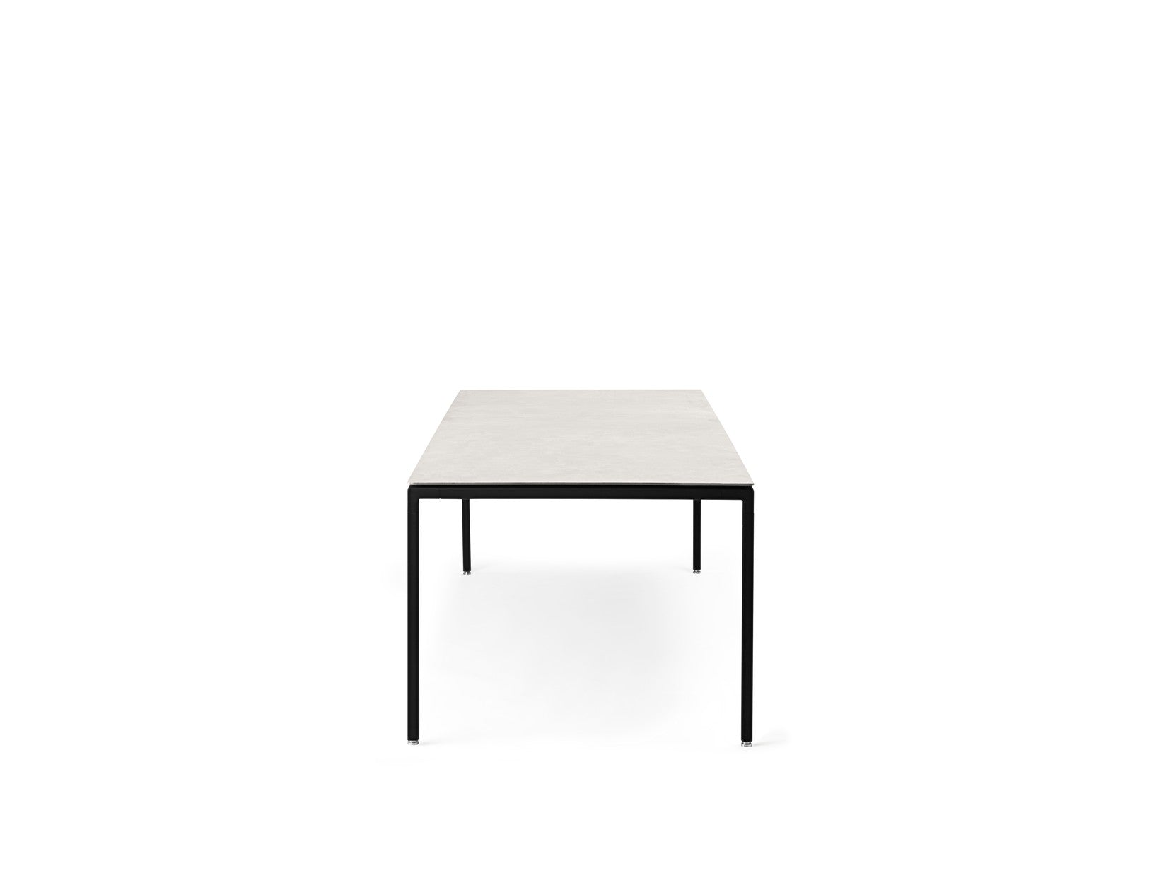 Stół 971 szary ceramiczny blat z ciemną stalową podstawą – Vipp