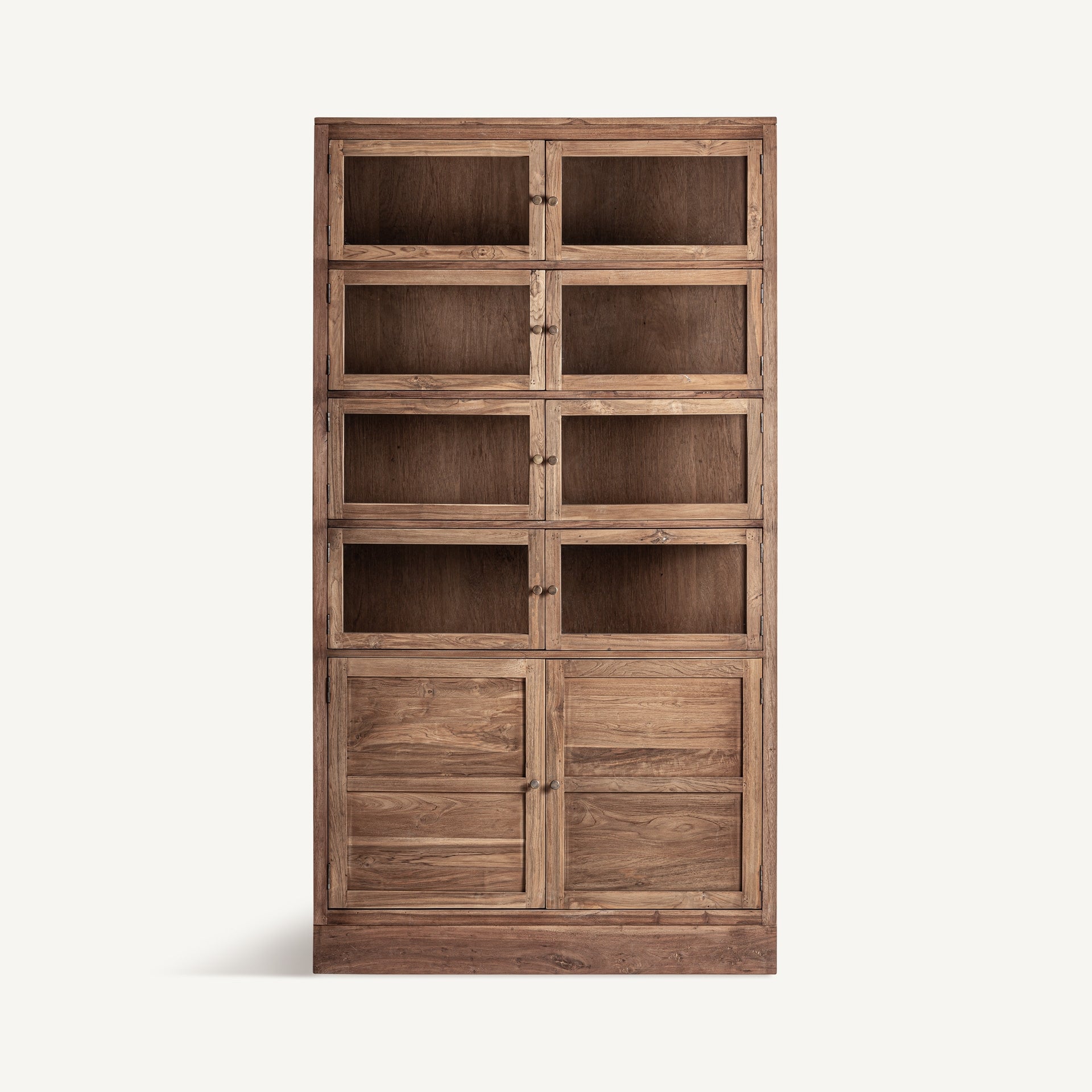 Witryna HELMOND aus recyceltem Holz