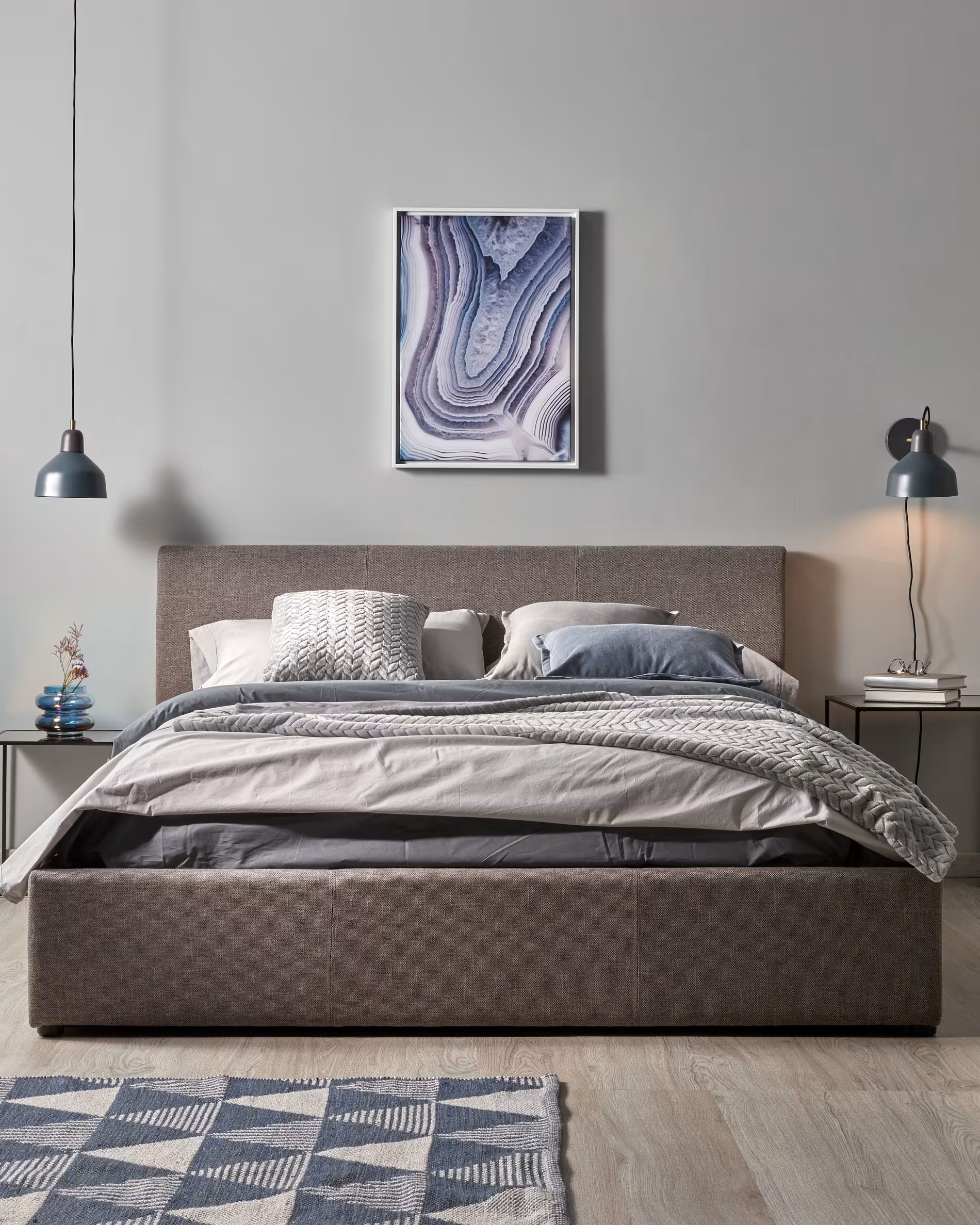 Łóżko z pojemnikiem na pościel NAHIRI szary La Forma Eye on Design