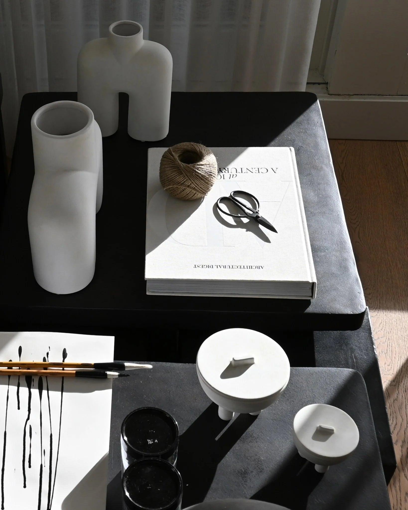 Wazon COBRA TALL BONE biały 101 Copenhagen Eye on Design