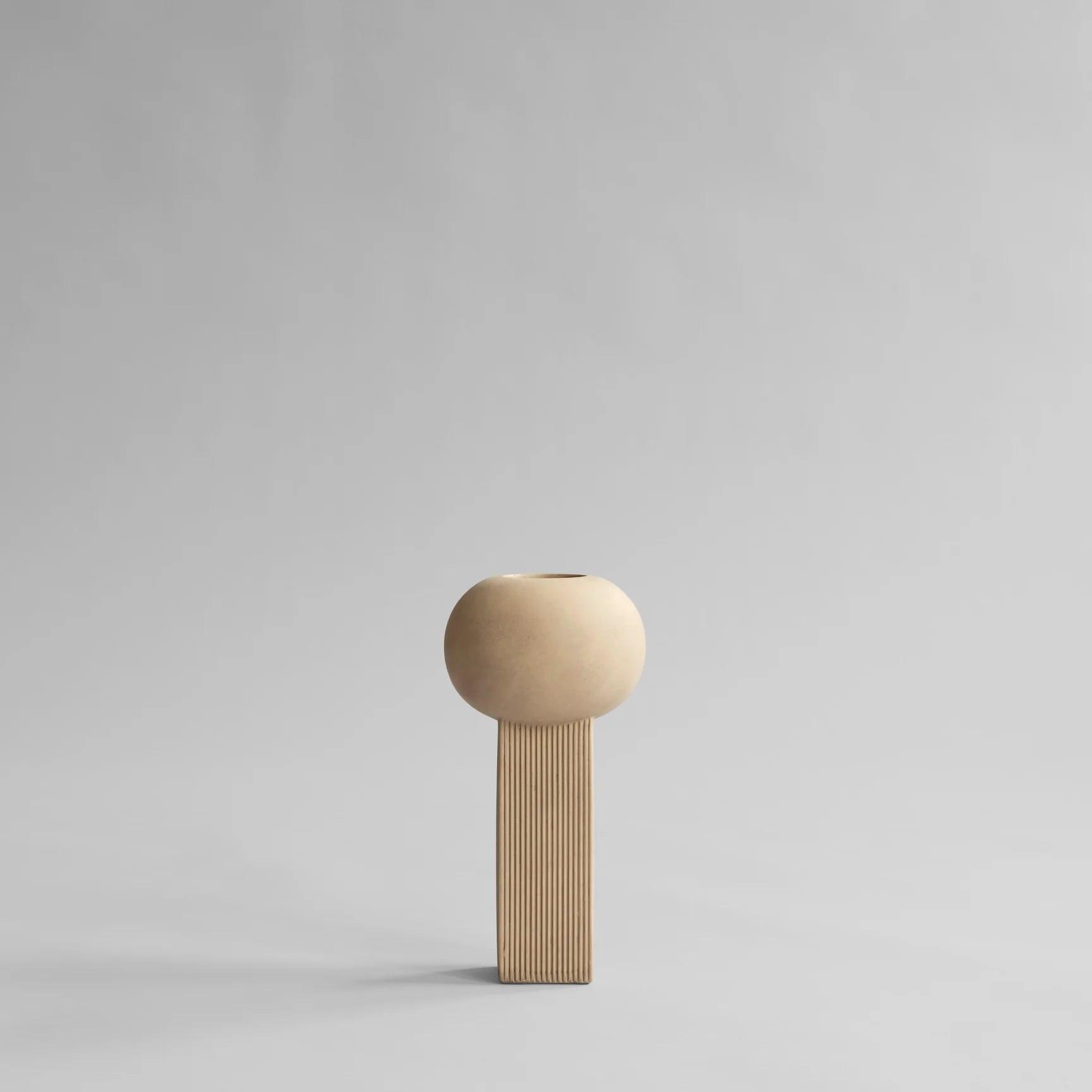 Wazon EMPIRE piaskowy 101 Copenhagen Eye on Design