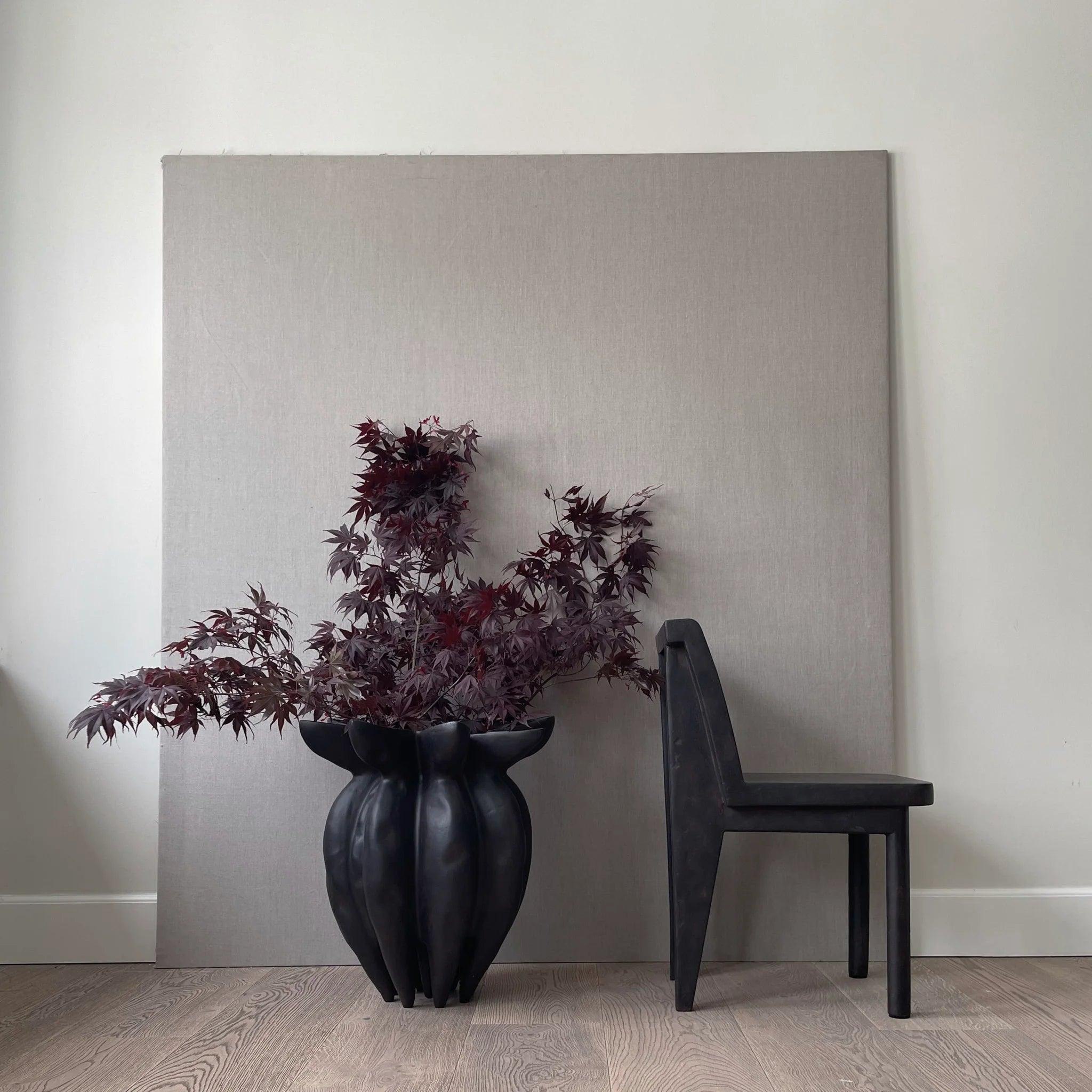 Wazon LOTUS ciemnobrązowy 101 Copenhagen Eye on Design