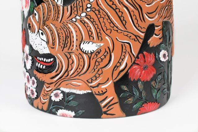 Wazon SONGS OF THE NIGHT ręcznie malowany Bold Monkey Eye on Design