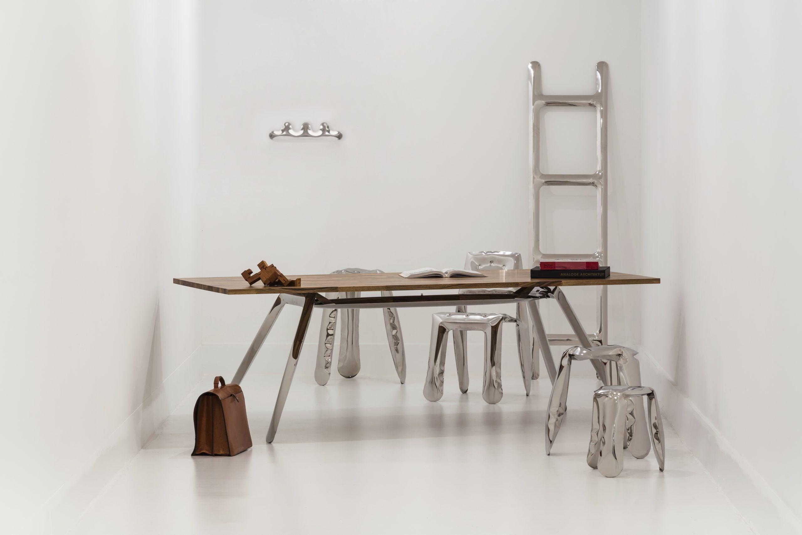 Wieszak KAMM czarny błyszczący – Zieta Studio
