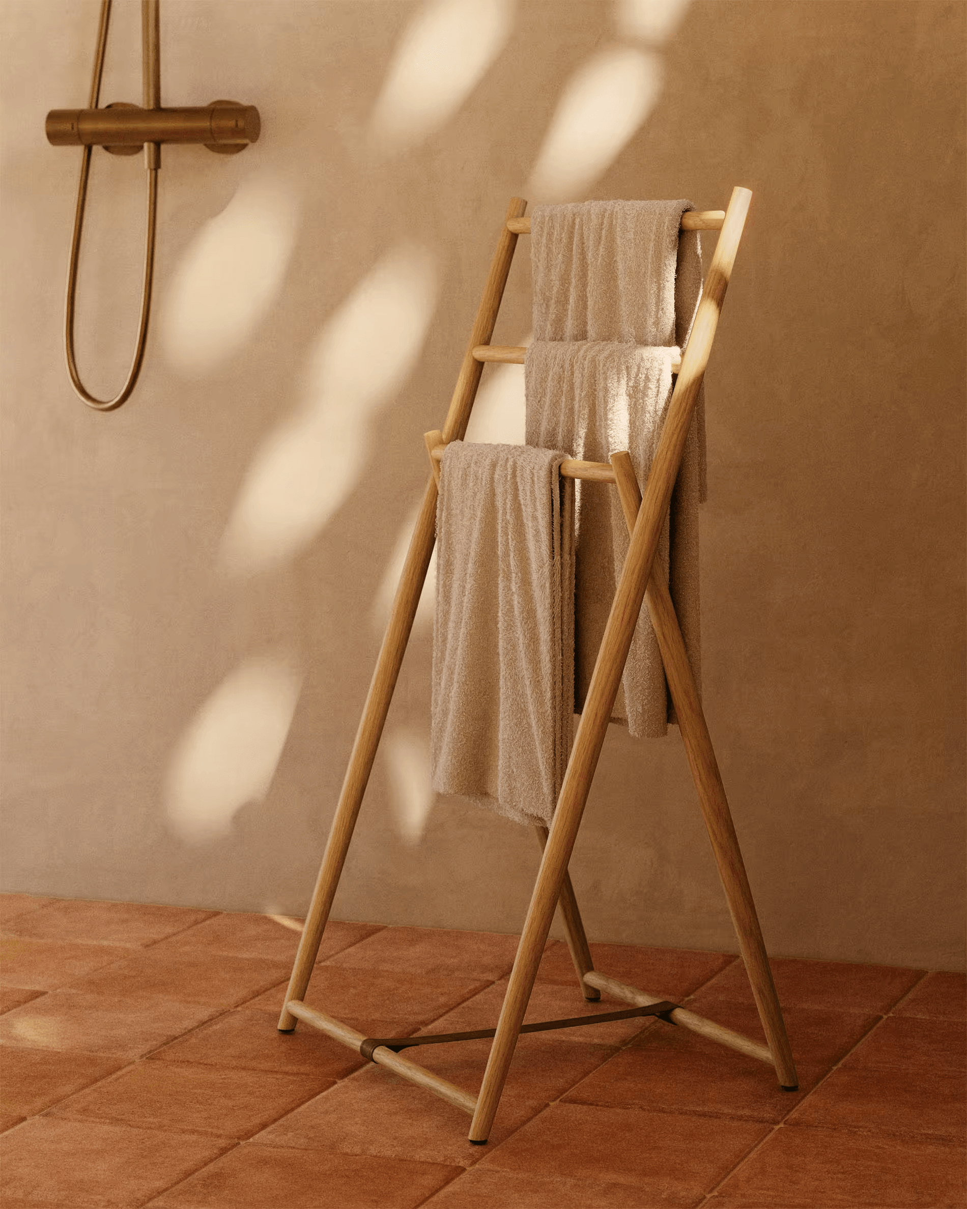 Wieszak ROXANA lite drewno tekowe La Forma Eye on Design