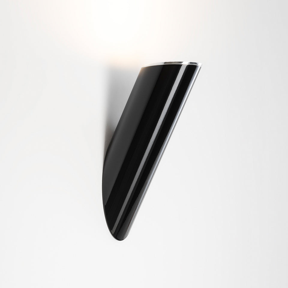 LLIO Black Wall Lamp