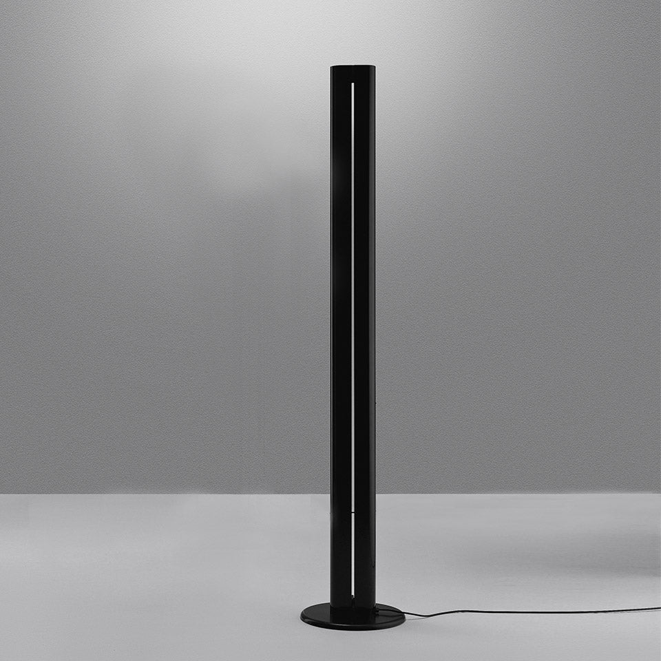 MEGARON black floor lamp