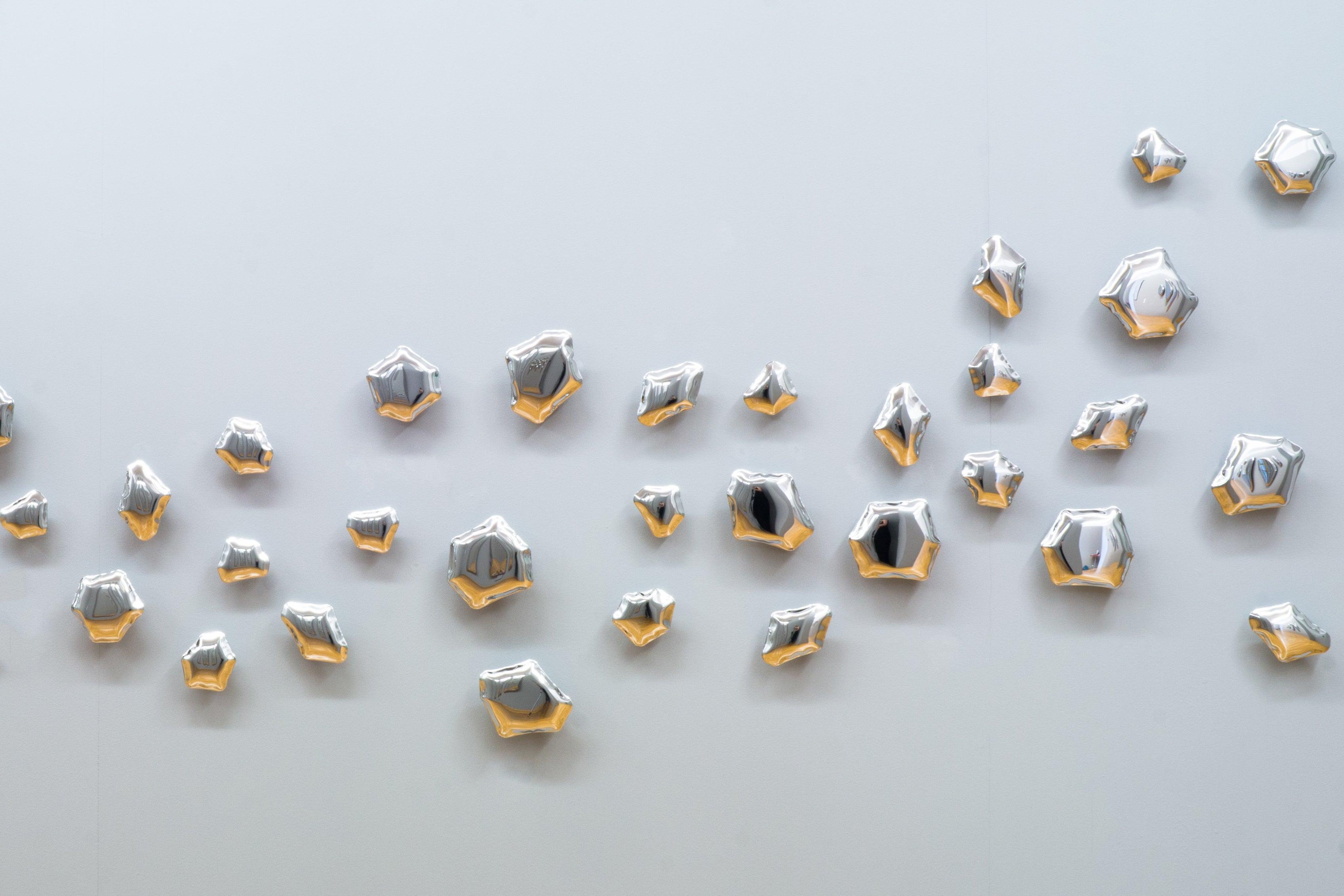 Zestaw dekoracyjnych wieszaków KAMYKI inox Zieta Studio Eye on Design