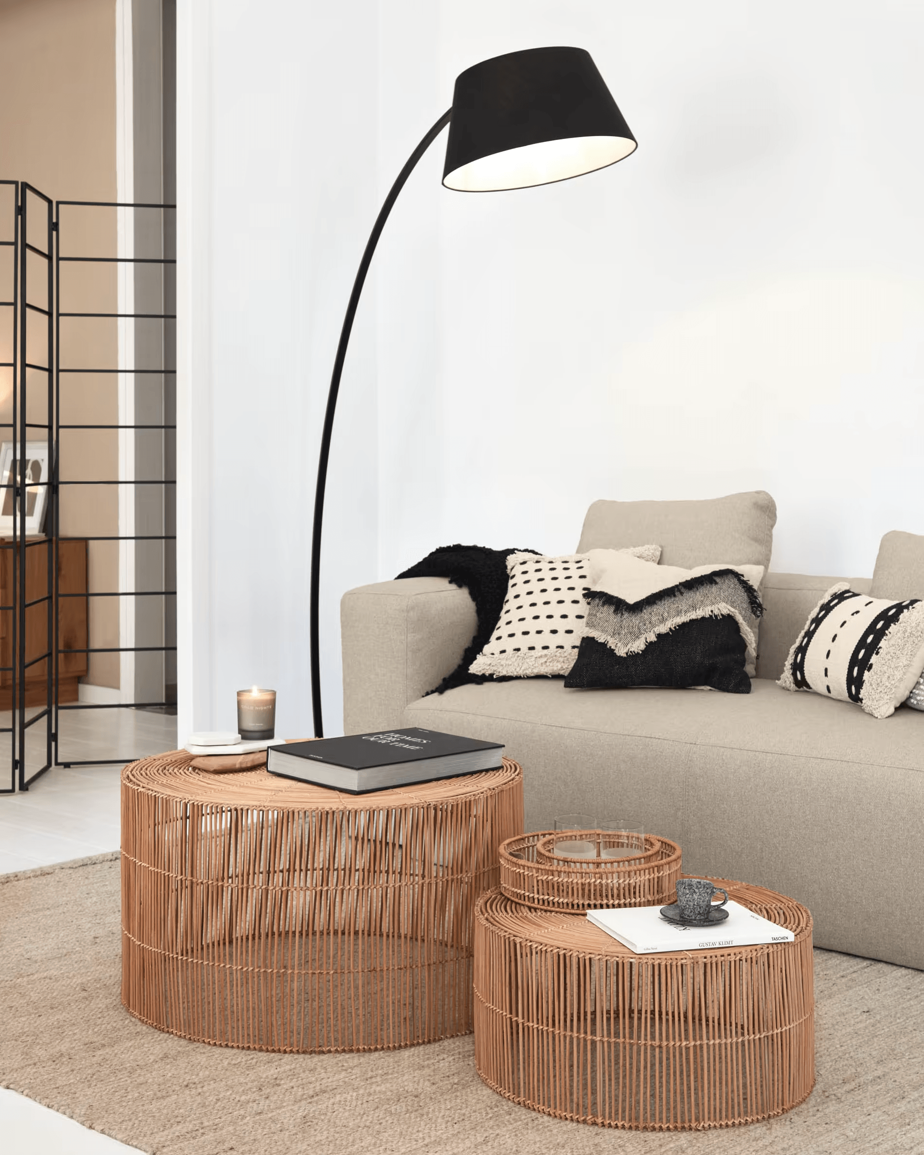 Zestaw stolików bocznych ELMIMA rattanowy La Forma Eye on Design