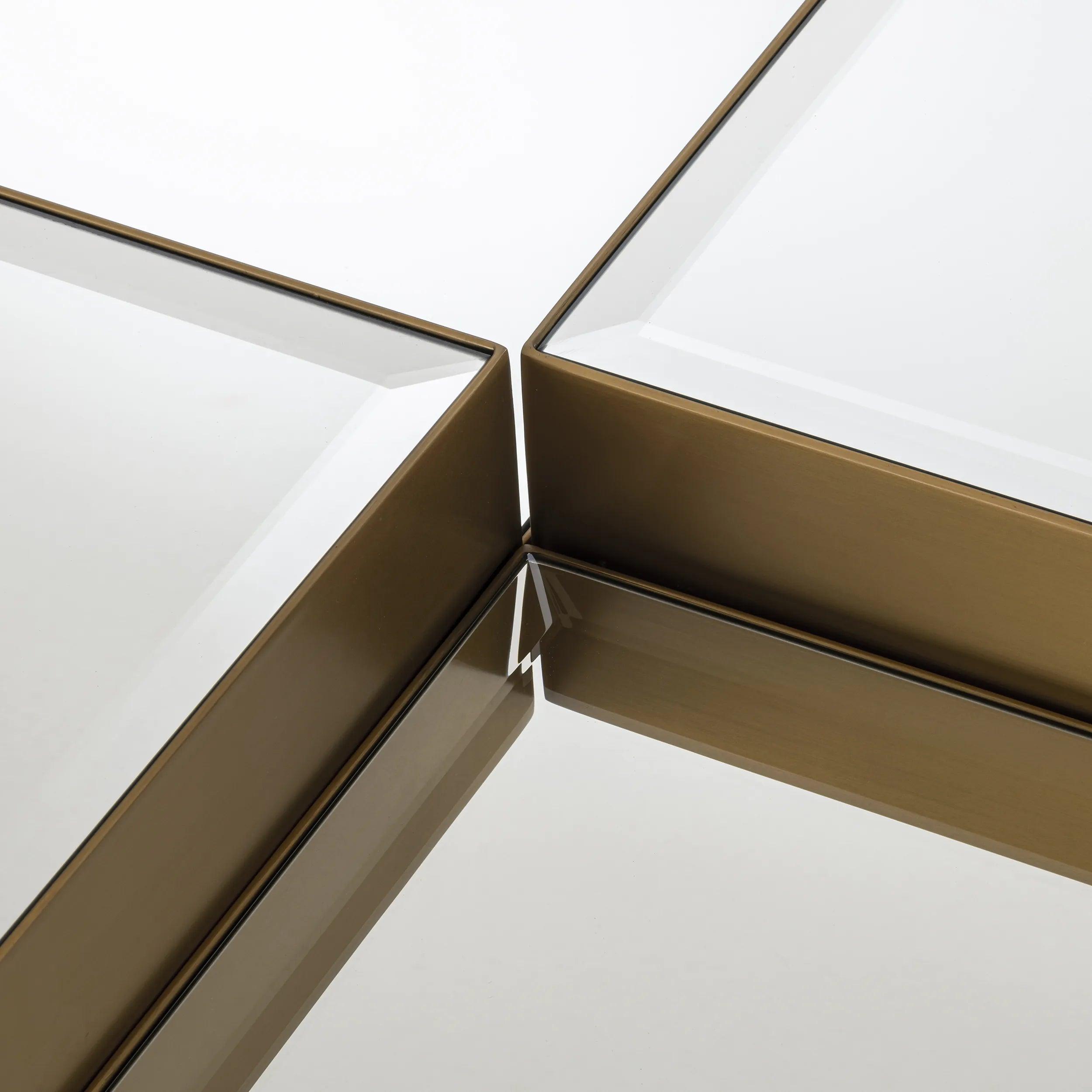 Zestaw stolików kawowych ESPOSITO mosiężny z lustrzanym blatem Eichholtz Eye on Design