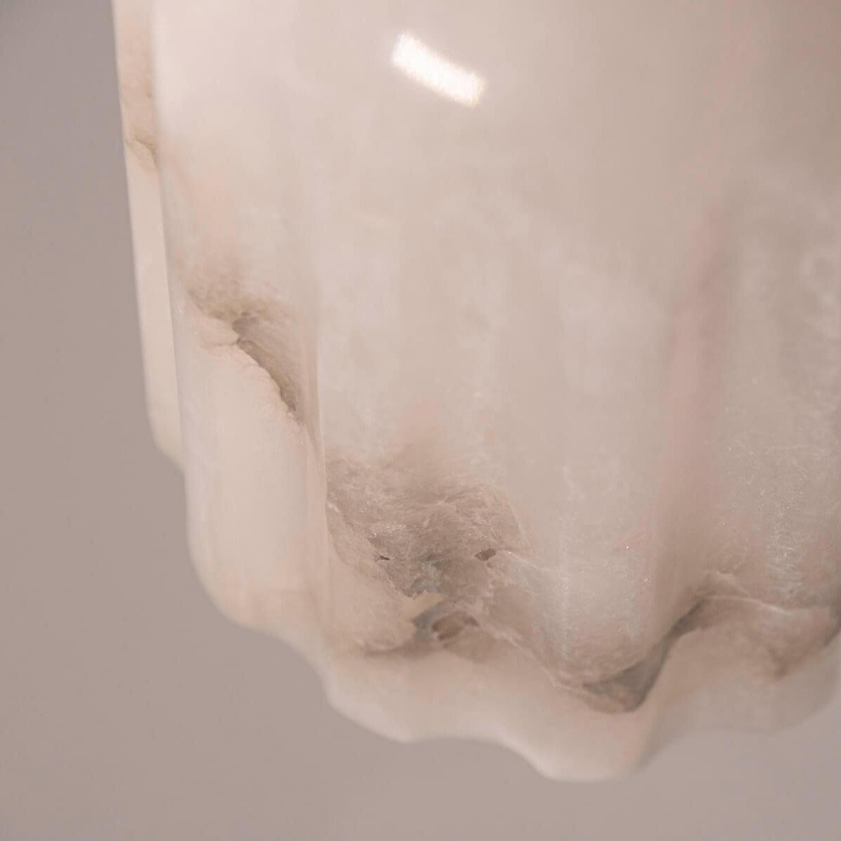 Żyrandol alabastrowy URANIA nikiel Embassy Interiors Eye on Design