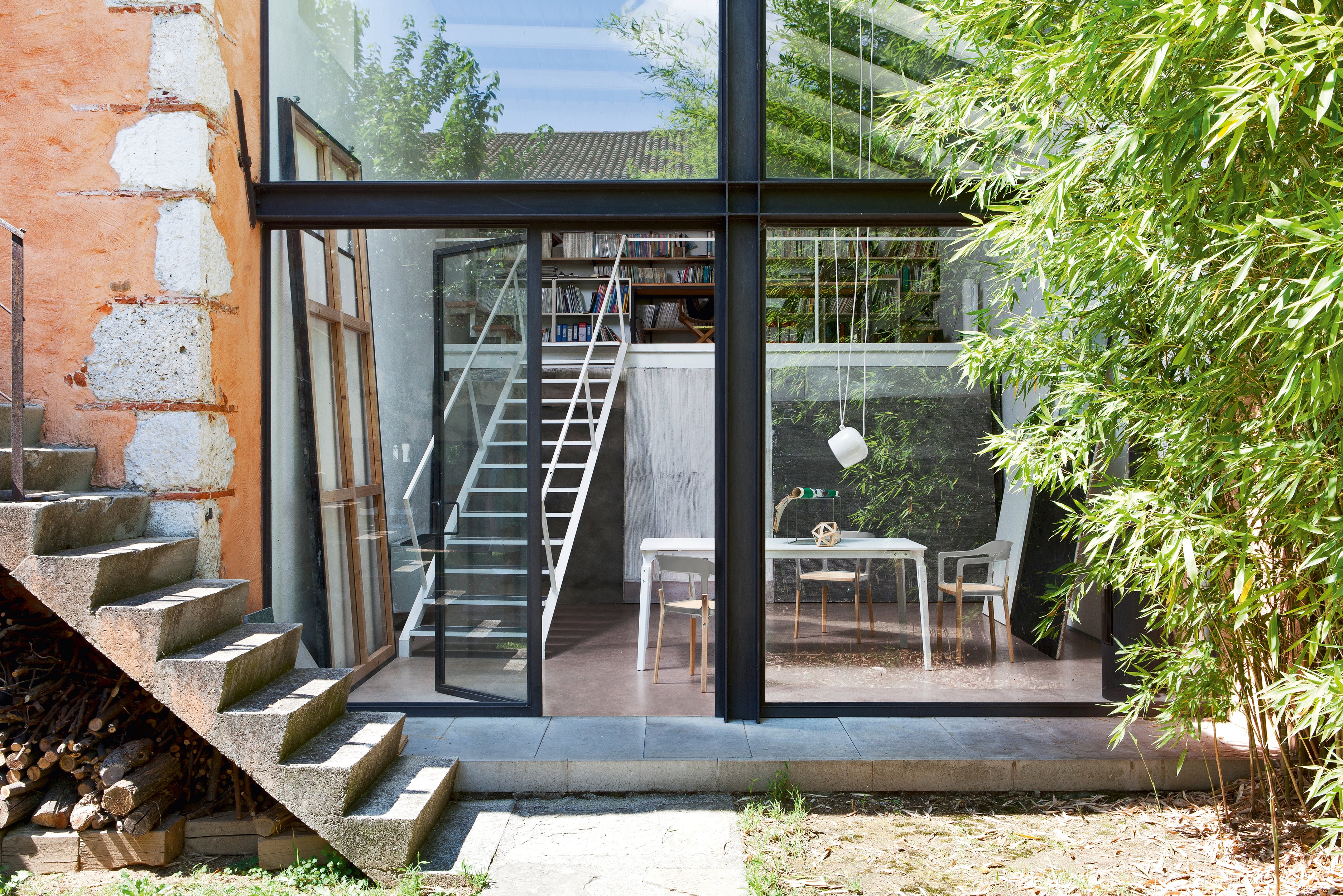 Krzesło STEELWOOD biały z białą poduszką Magis Eye on Design