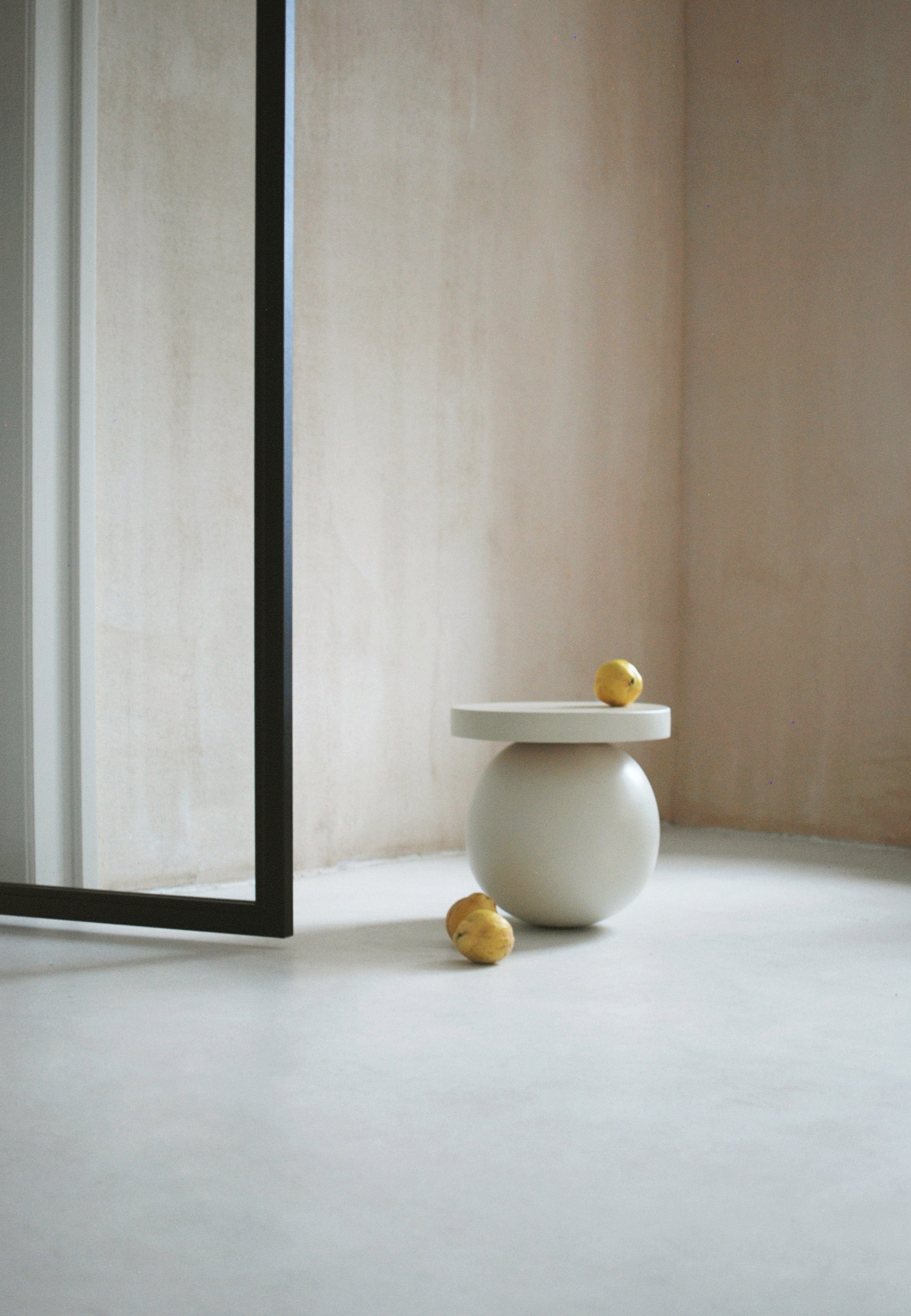 Stolik kawowy SEN drewniany Salak Beżowy Eye on Design