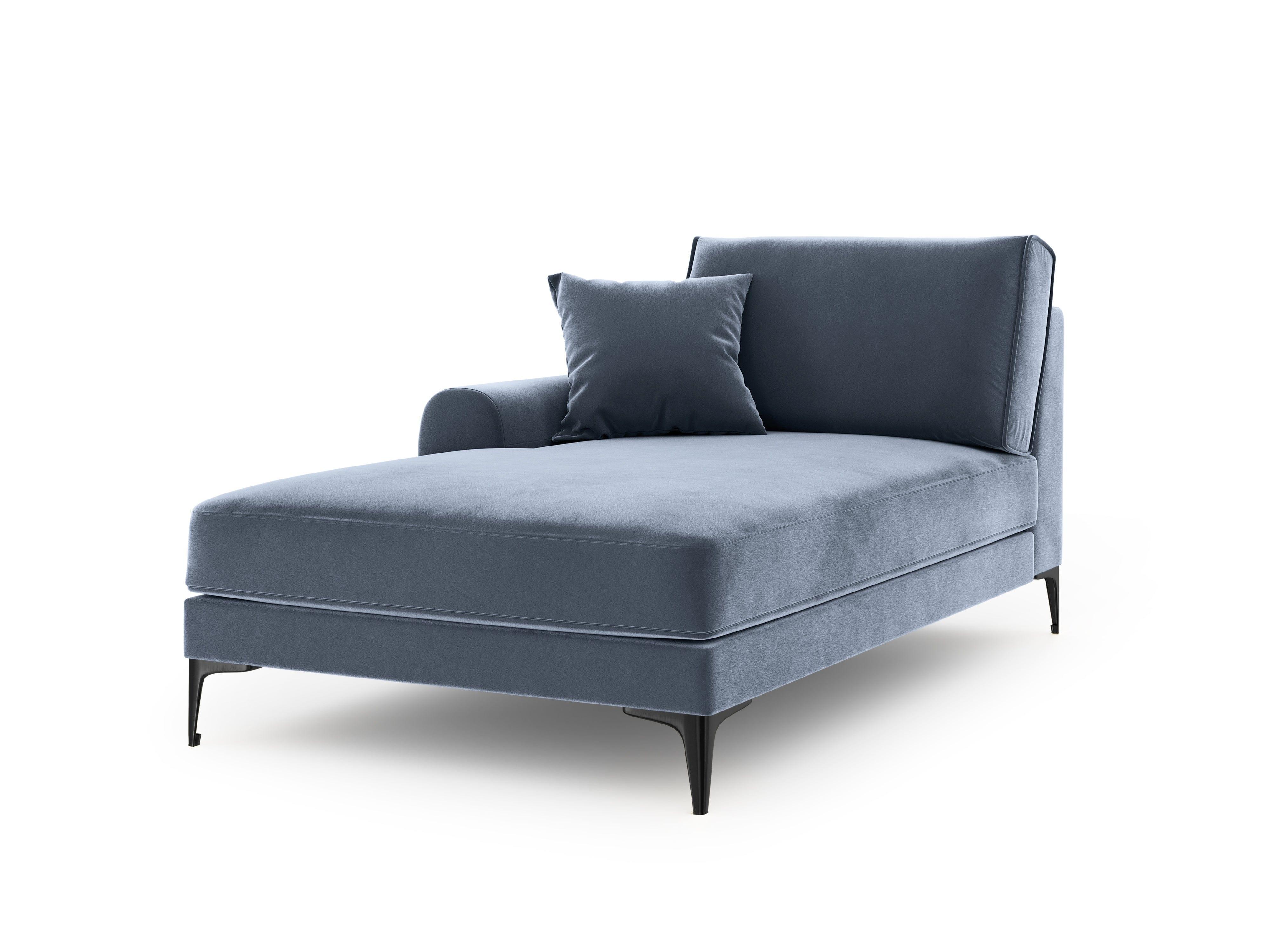 Szezlong aksamitny lewostronny MADARA jasnoniebieski z czarną podstawą Mazzini Sofas Eye on Design