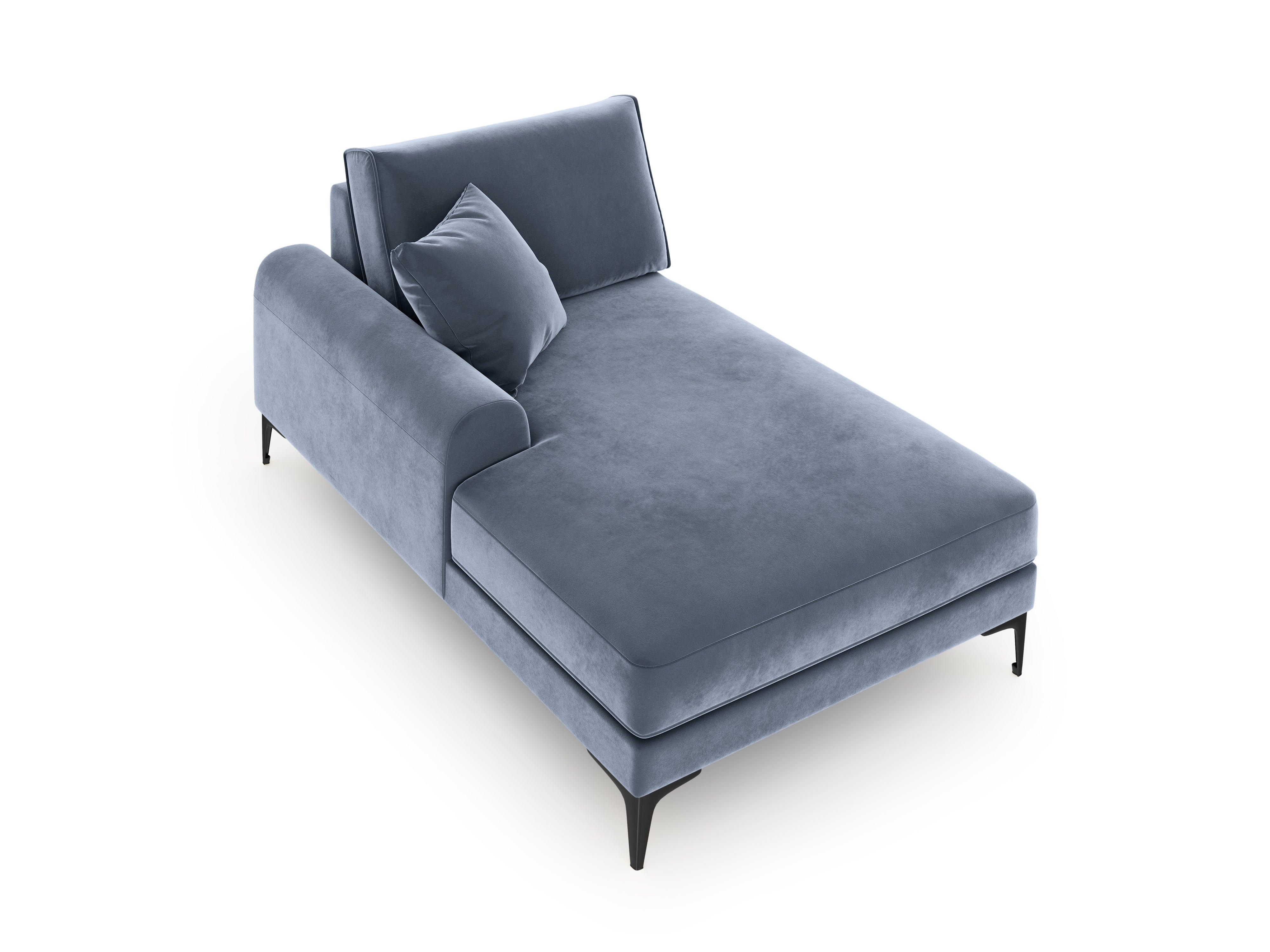 Szezlong aksamitny lewostronny MADARA jasnoniebieski z czarną podstawą Mazzini Sofas Eye on Design