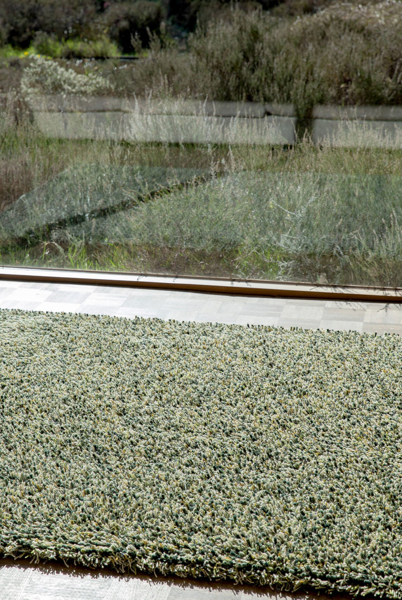 SPRING green long pile rug