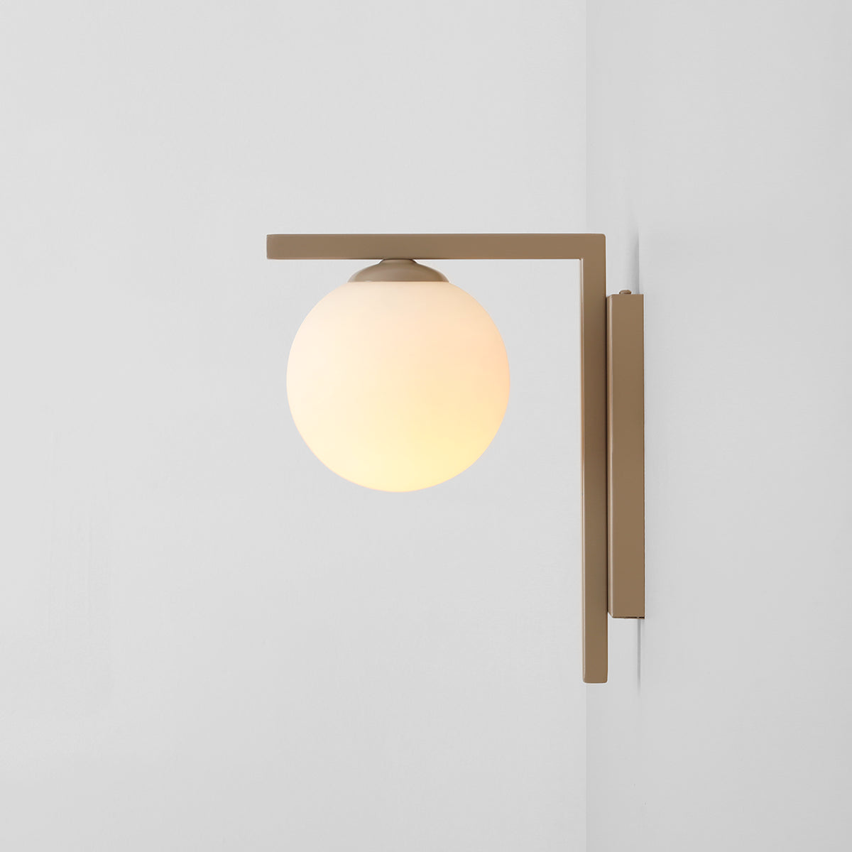 Zac beige wall lamp