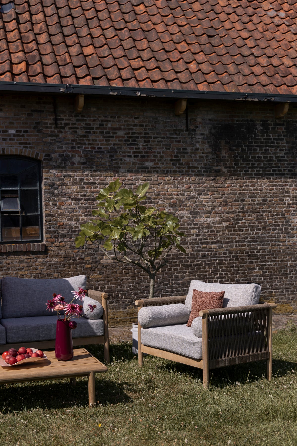 Gartenstuhl OASIS grau mit Akazienholz