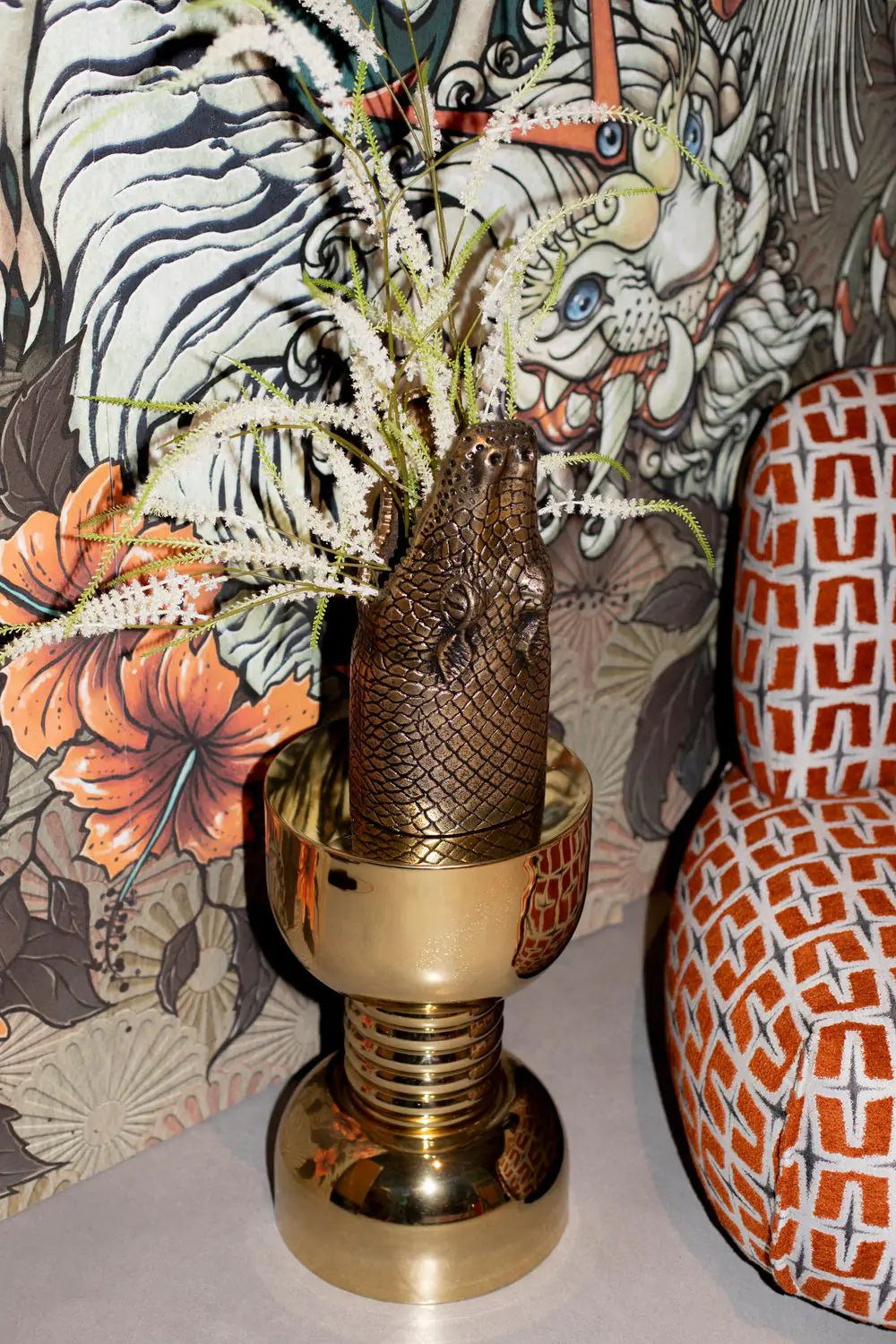 GONNA MAKE YOU SWEAT Beistelltisch Gold