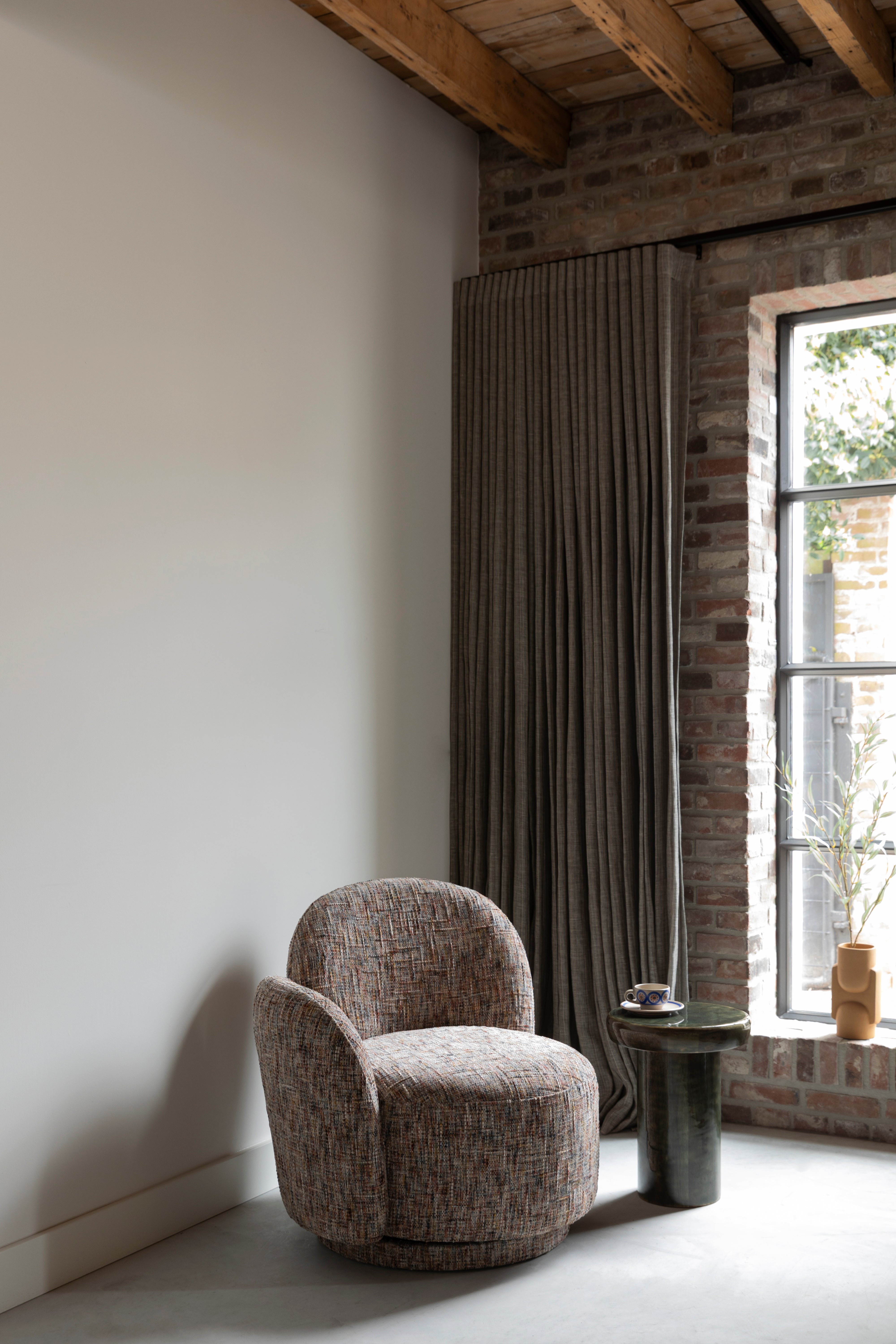 ROSE swivel armchair brown mélange