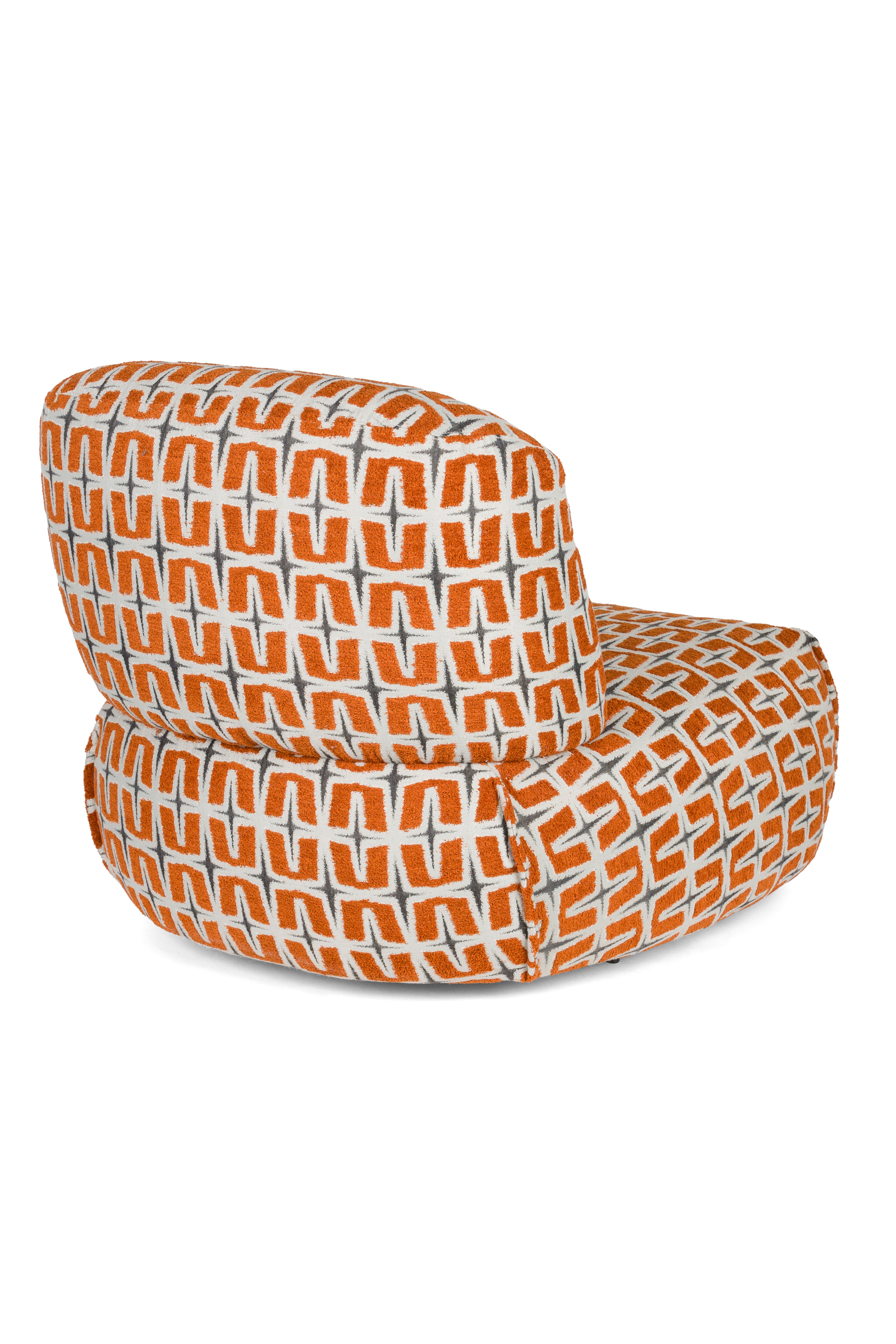 Sessel RITZ orange mit geometrischem Muster
