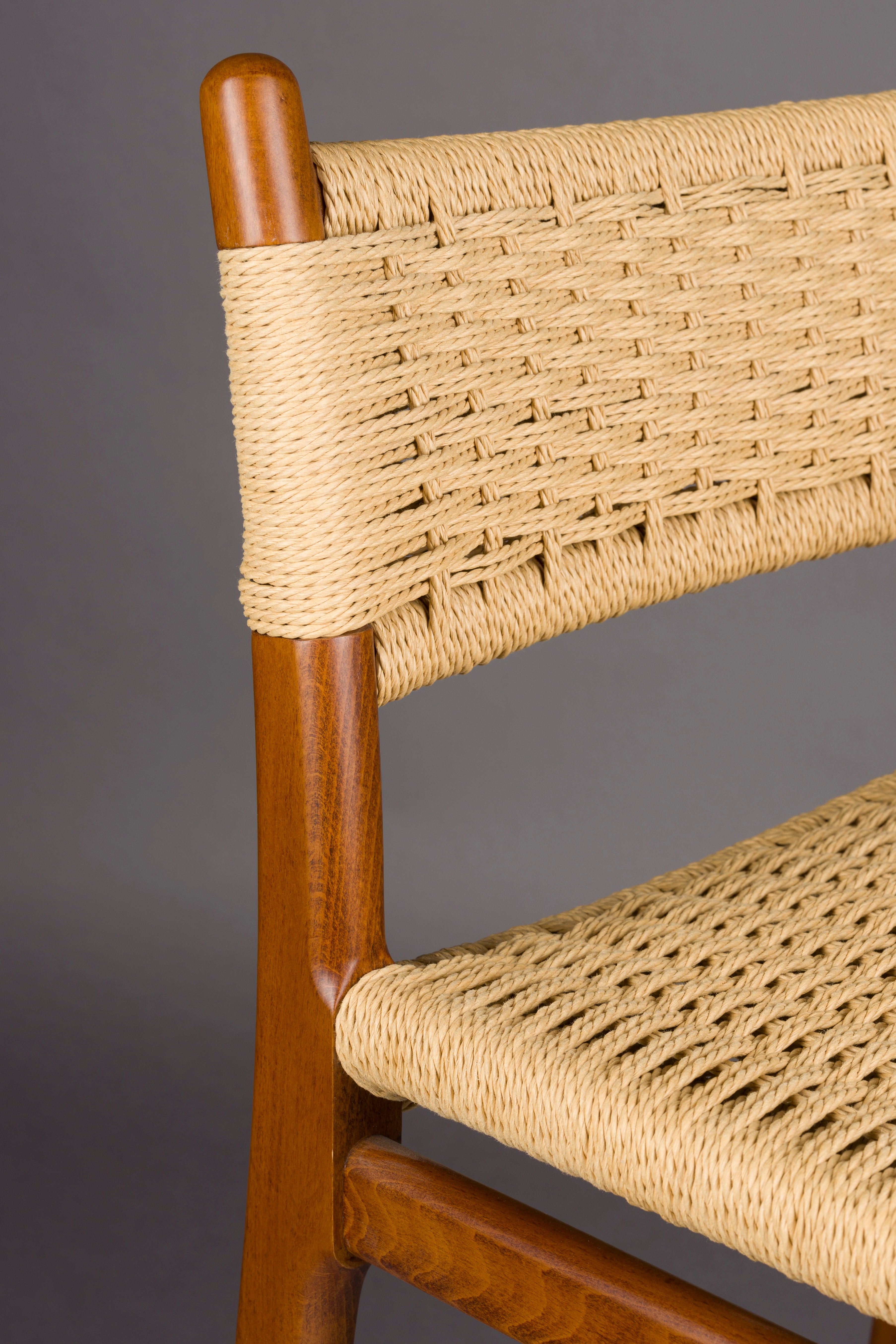 Hocker CECILE aus Buchenholz mit Nussbaum-Finish