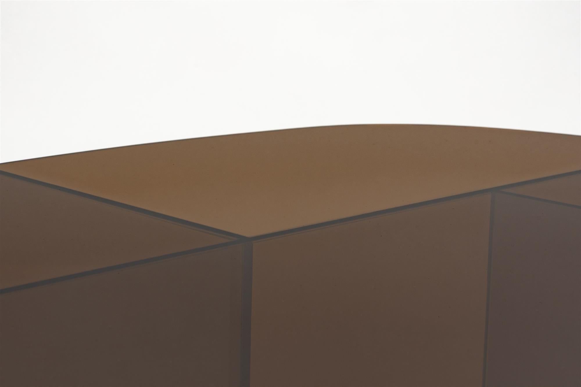 Kaffeetisch LINEA mit braunem Glas