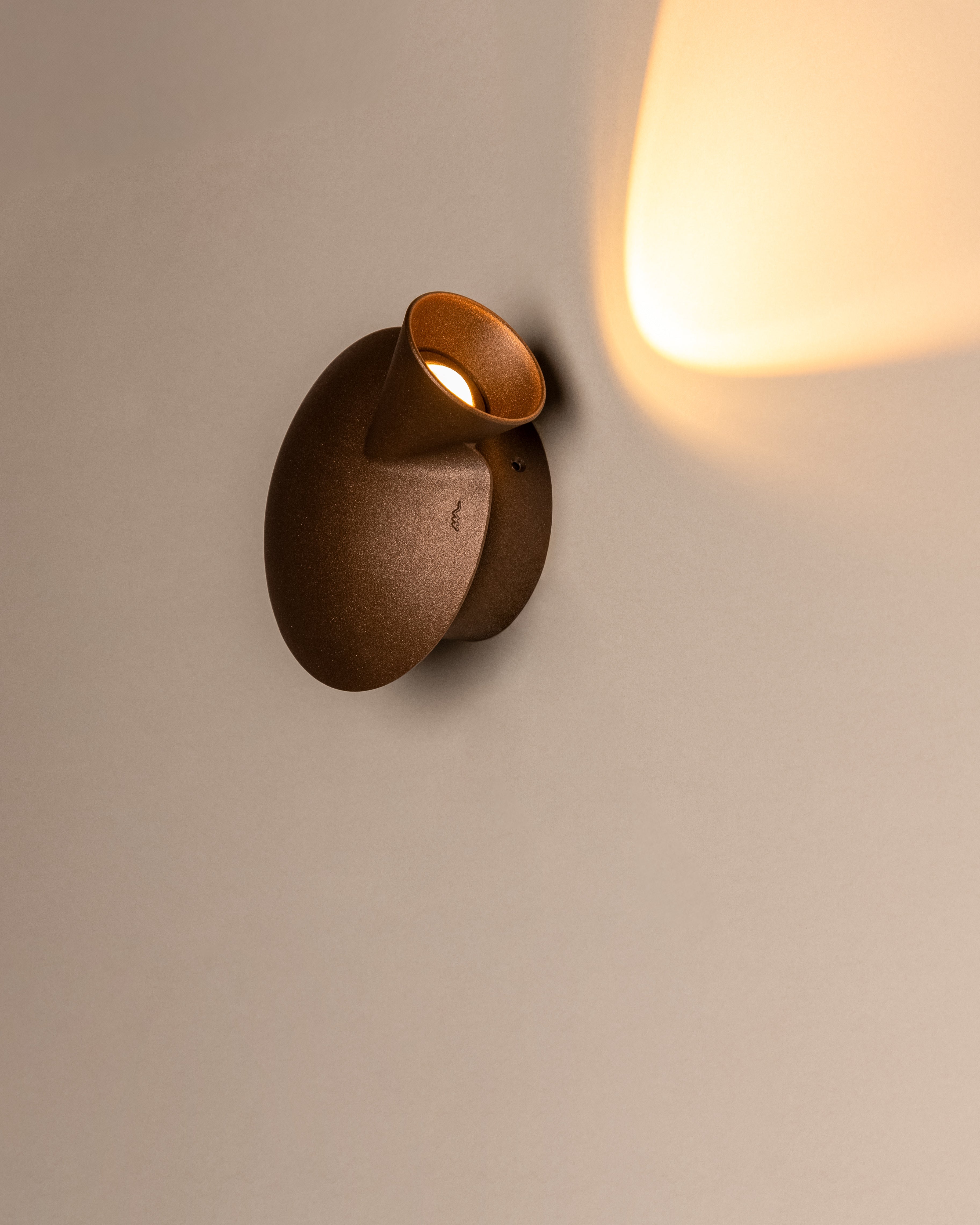 Lampa ścienna TORTUGA brązowy
