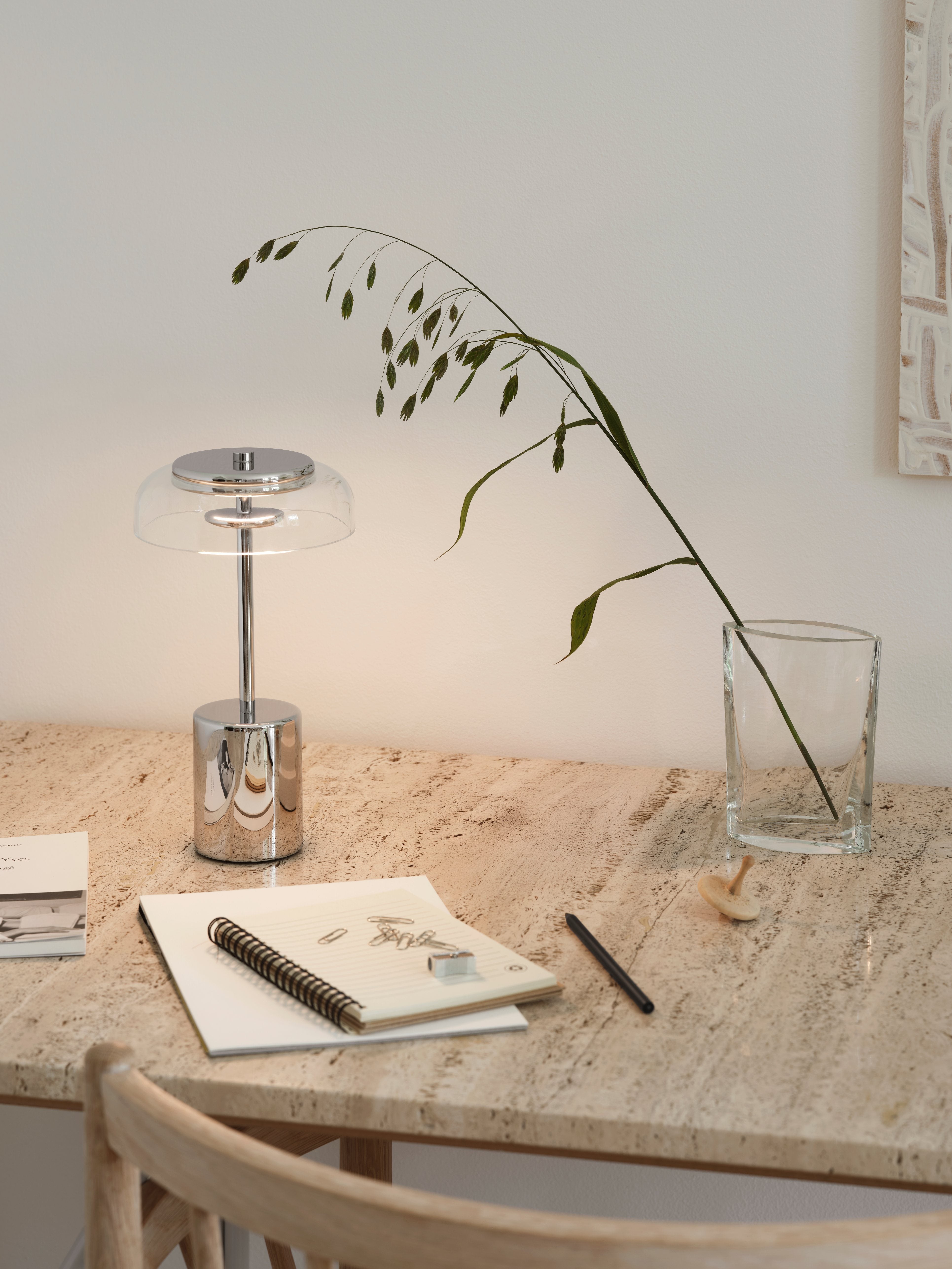 Tragbare Lampe BLOSSI silber mit transparentem Glas