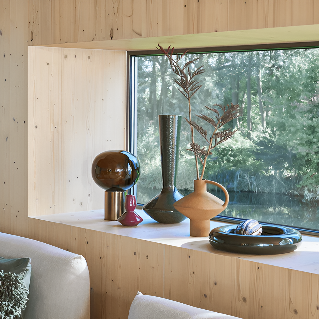 BRUN Tischleuchte braunes Glas mit goldenem Sockel