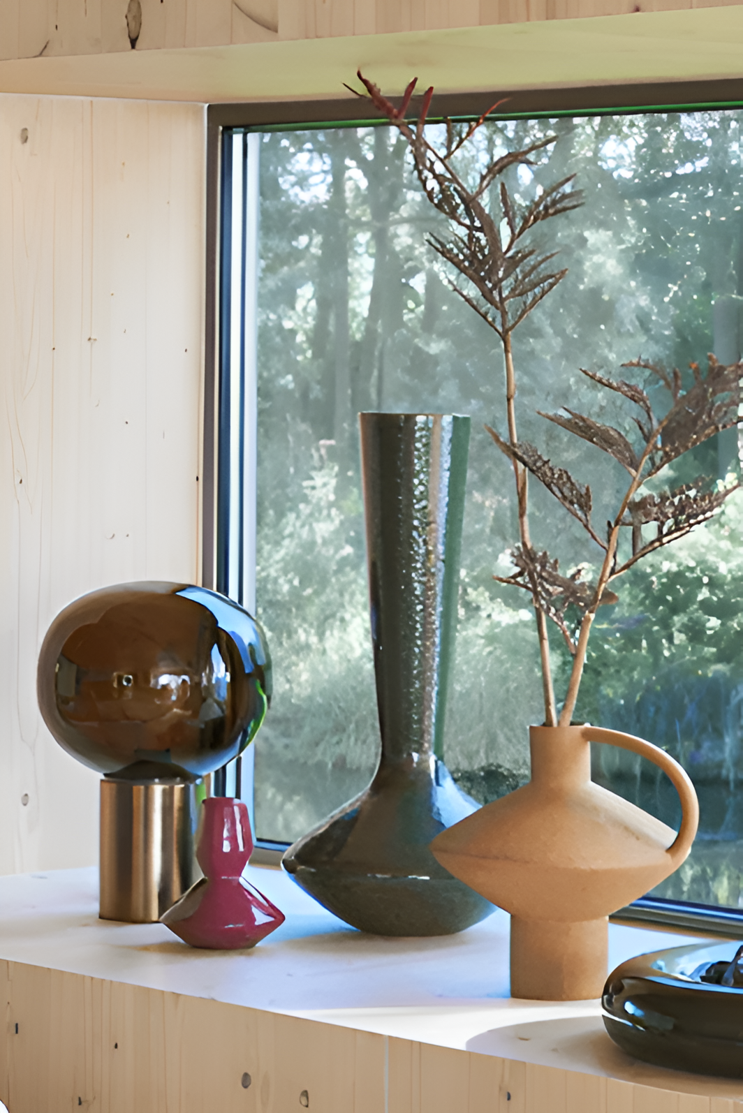 BRUN Tischleuchte braunes Glas mit goldenem Sockel