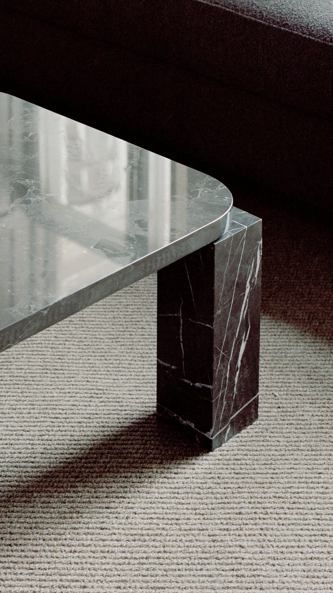 ATLAS black marble coffee table