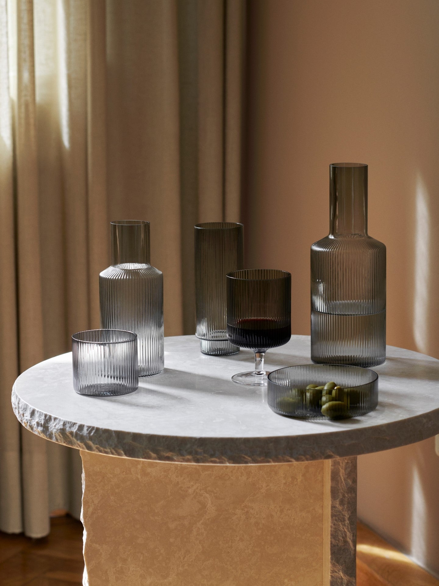 Set von RIPPLE LOW Gläsern aus rauchigem Glas