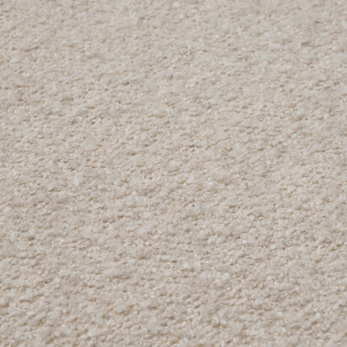 Stuhl GIUSEPPE weißes Bouclé mit schwarzem Gestell