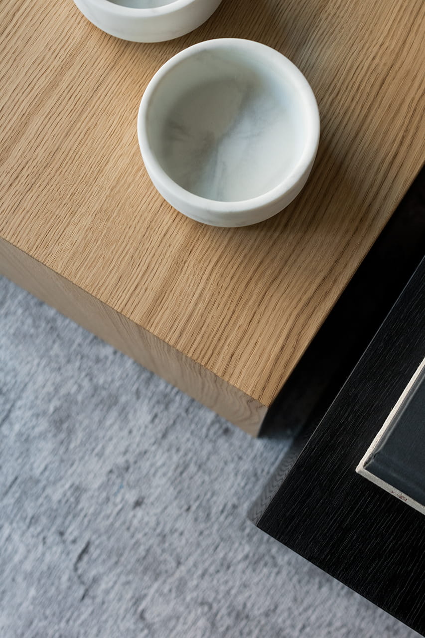 Kaffeetisch KUB schwarz Eichenfurnier