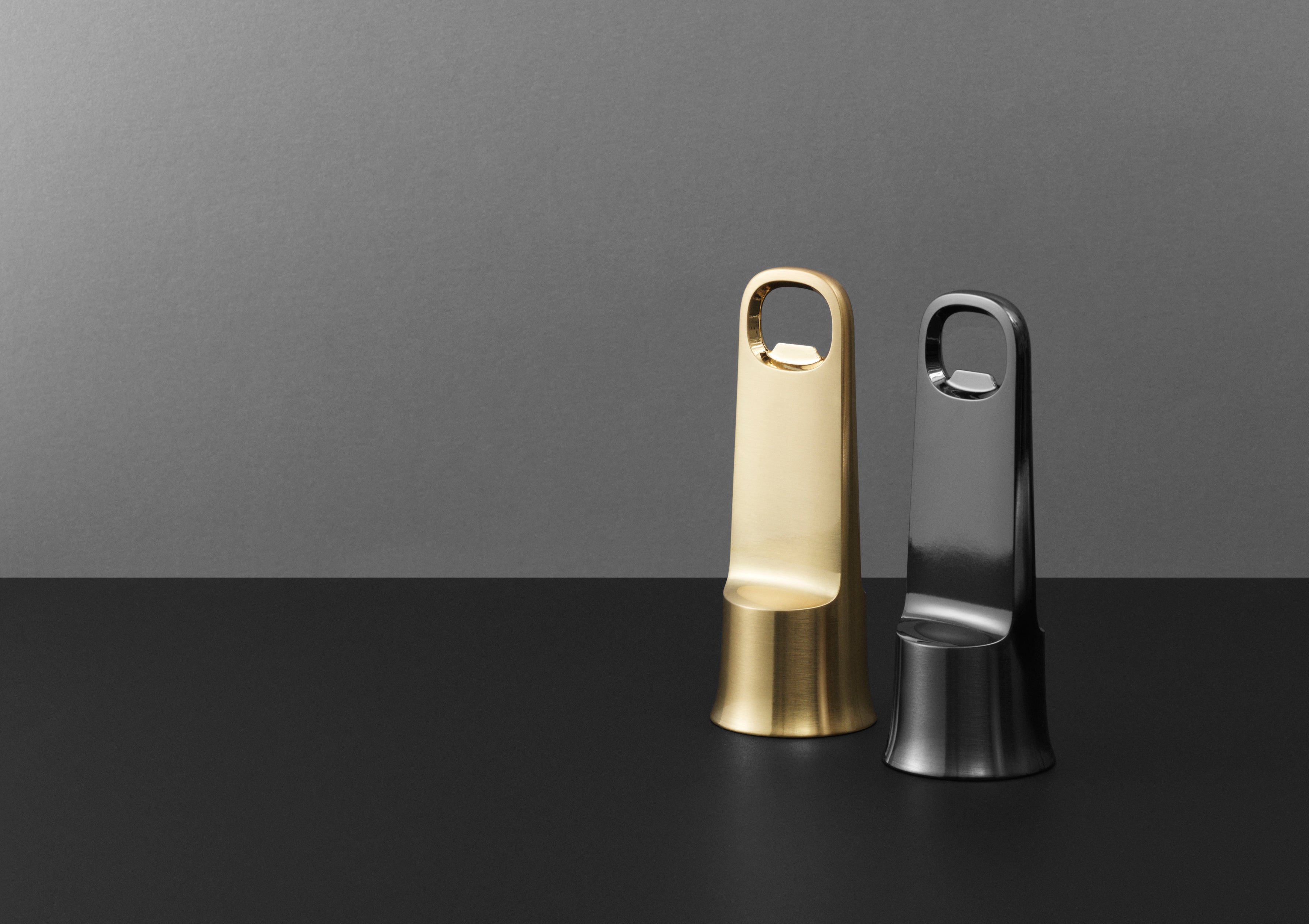 Flaschenöffner BELL mattgold