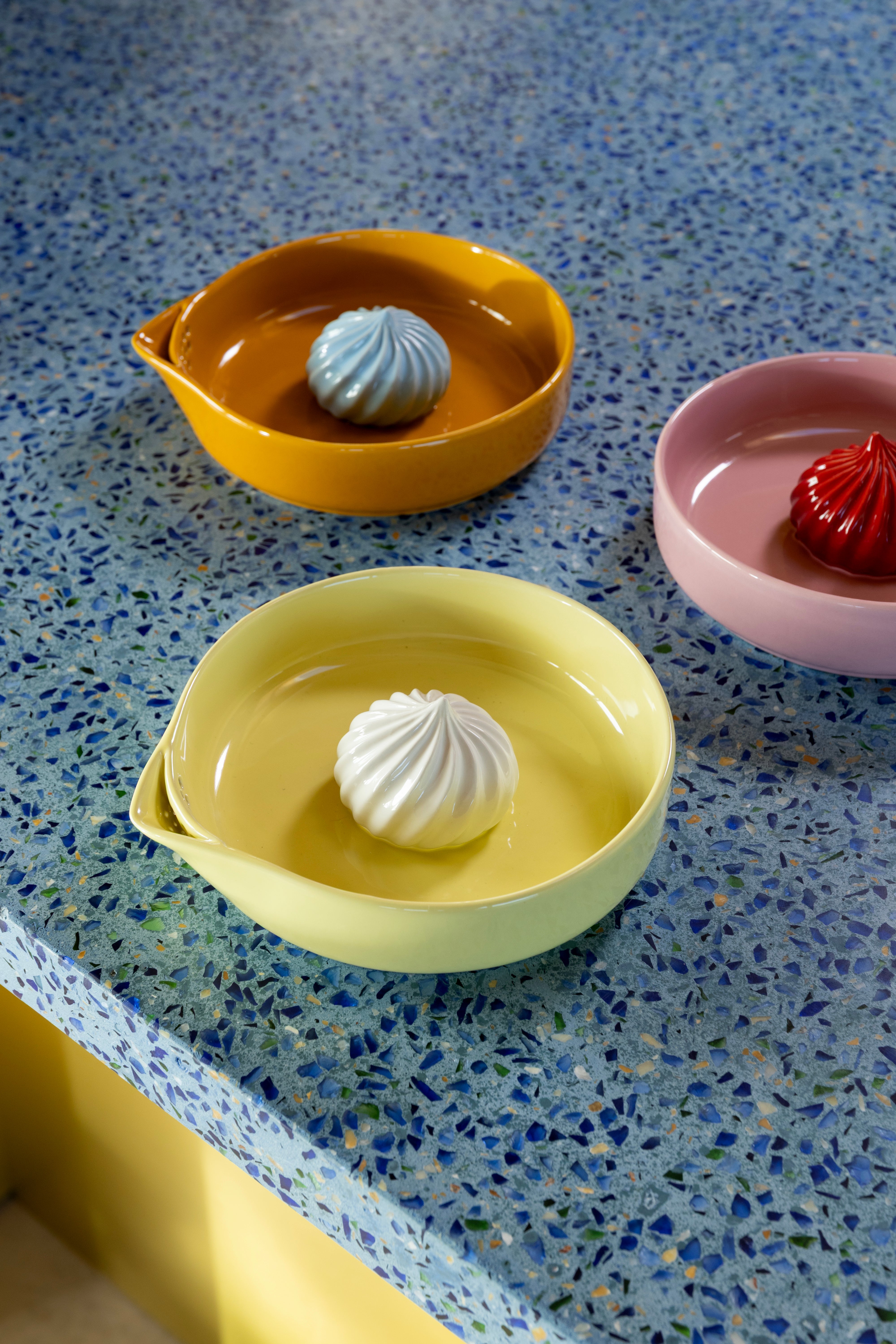 PUDDING Citrus Juicer Orange with Blue