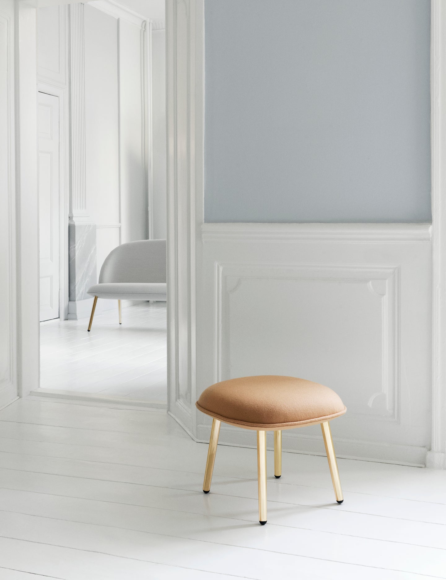 Ace footrest dark oak wood