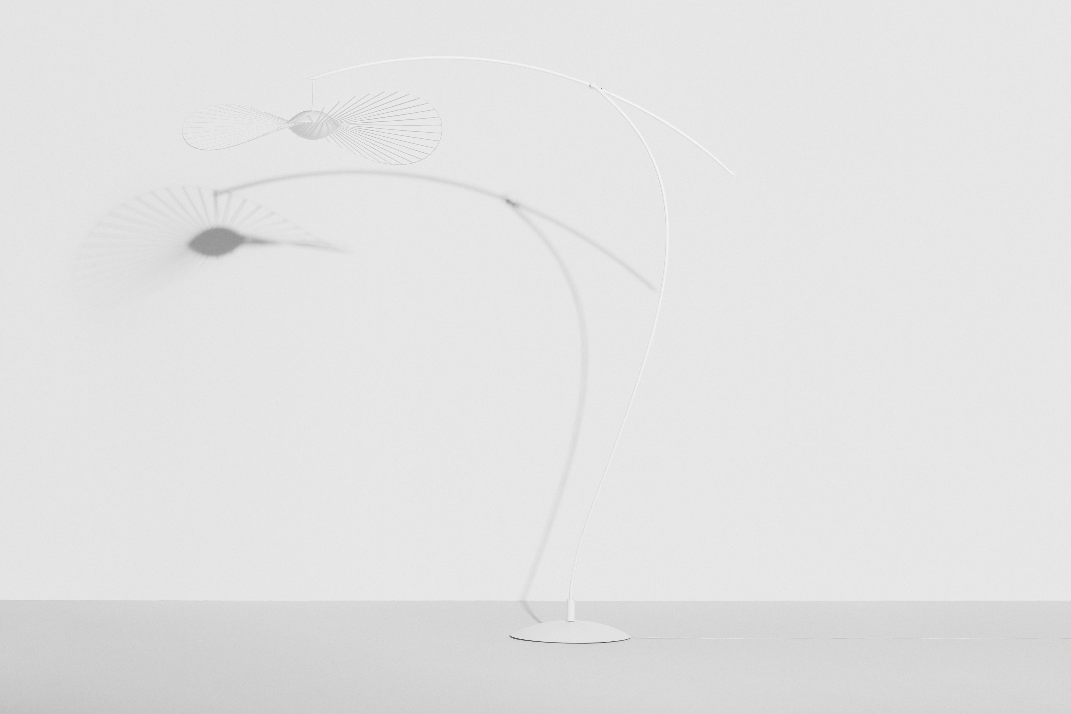 Lampa podłogowa VERTIGO NOVA biały – Petite Friture