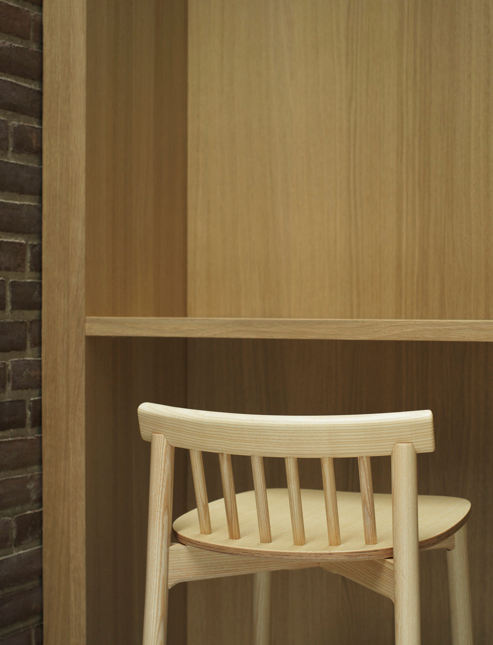 Pind bar chair black ash veneer