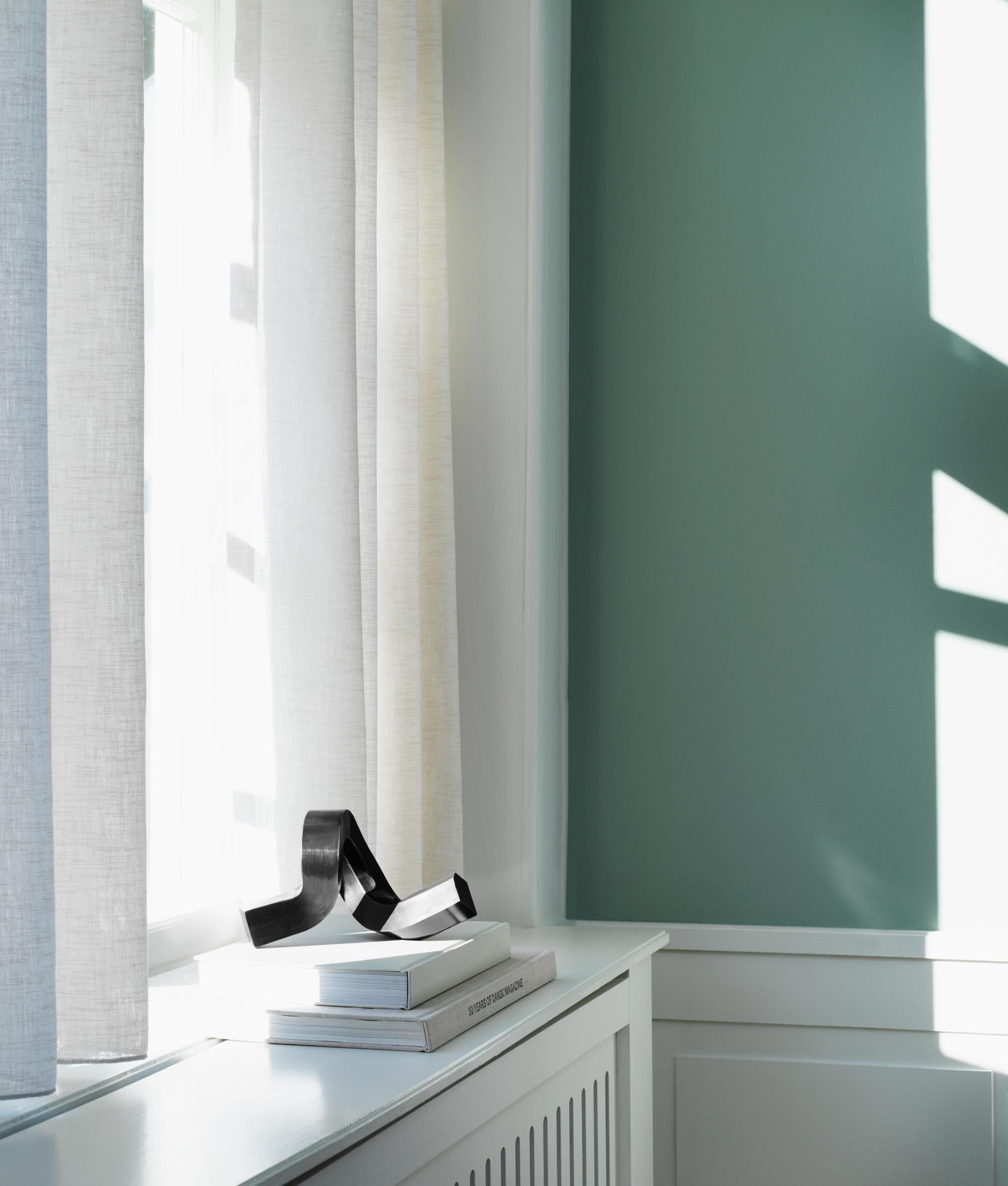 Kerzenhalter CROOKED ONE brüniertes Messing