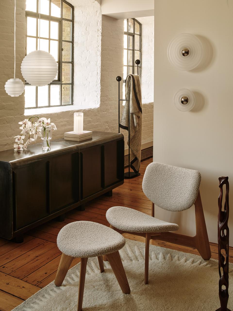 SLAB Armchair in Beige Boucle with Oak Base