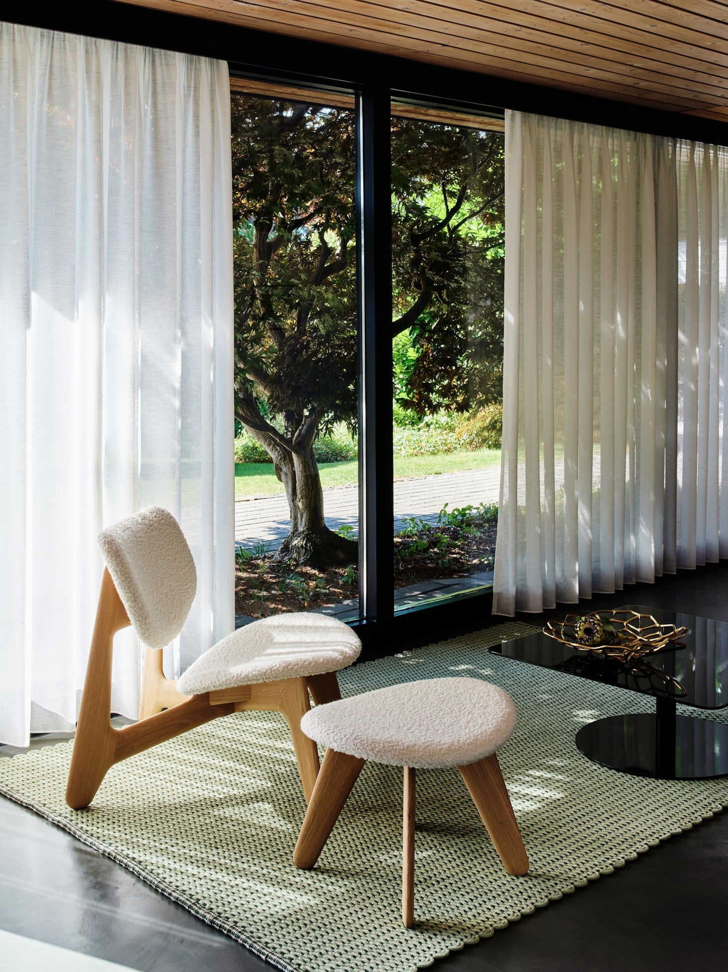 SLAB Armchair in Beige Boucle with Oak Base
