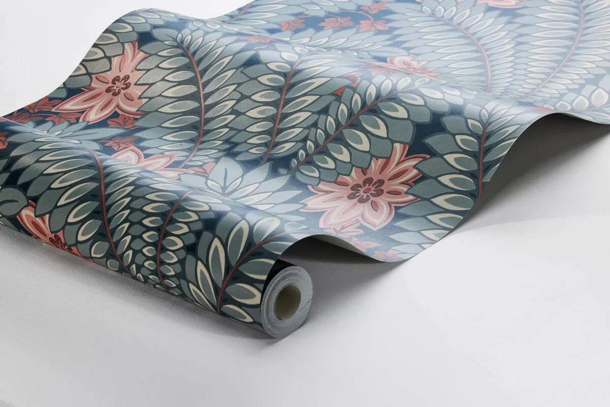 Tapete mit Pflanzenmotiv HIDDEN IVY in Marineblau mit Grün
