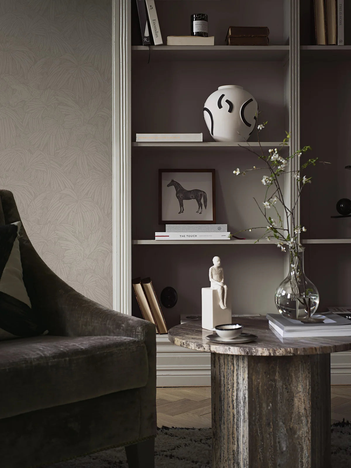 Tapete mit Tiermotiv HIDDEN PARROT beige mit Grau