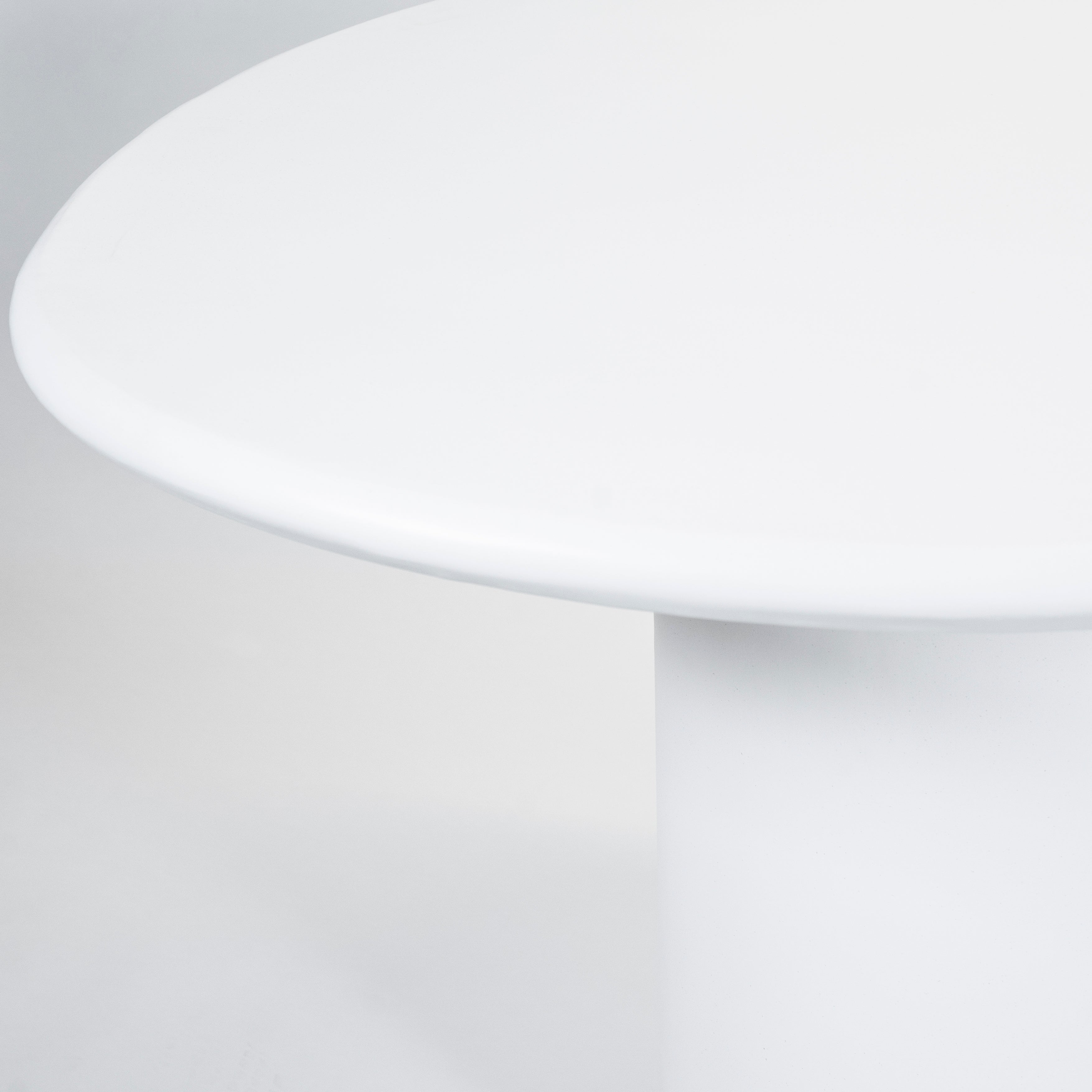 SEKI white table