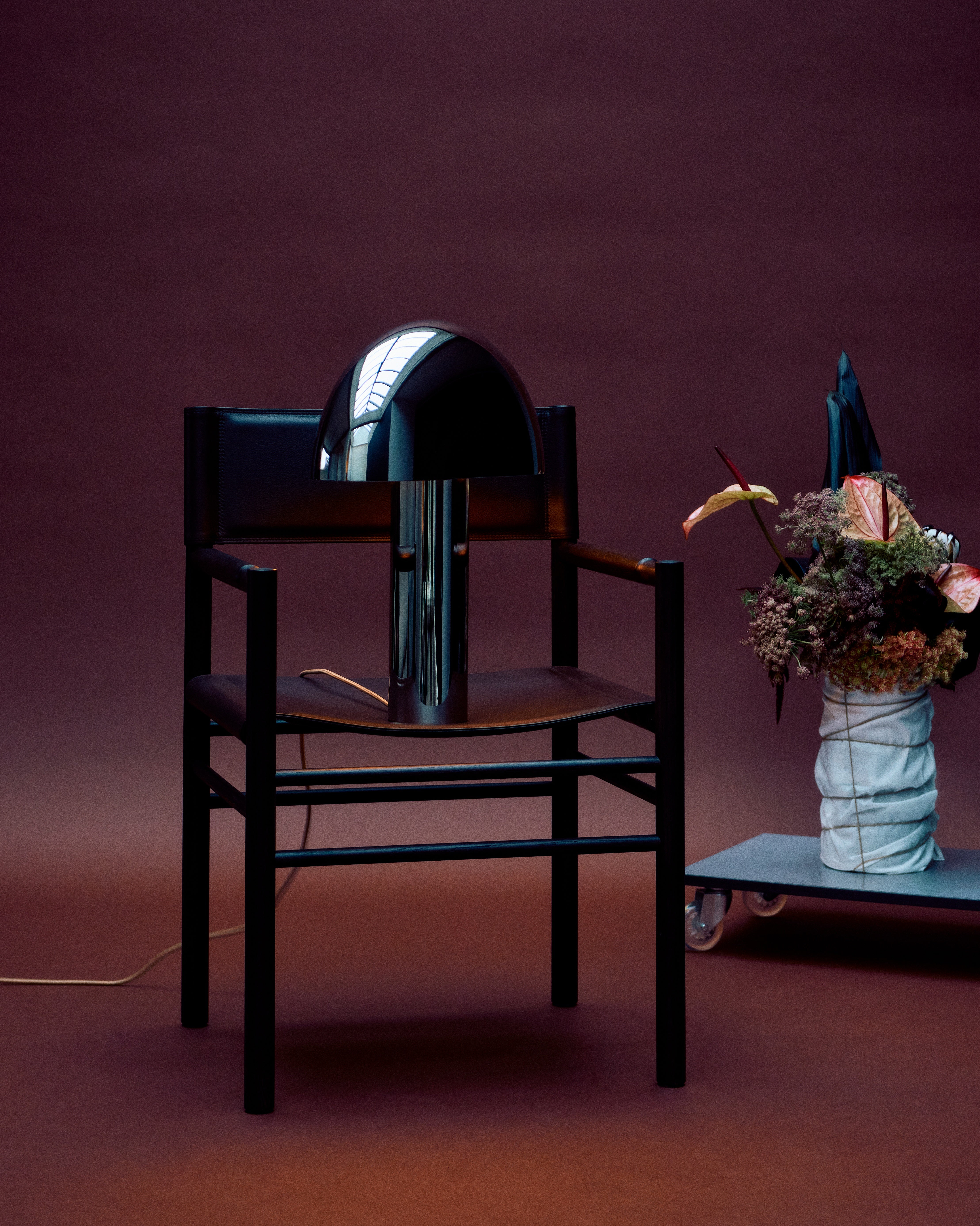 FERRA Armlehnstuhl aus Eiche und Leder