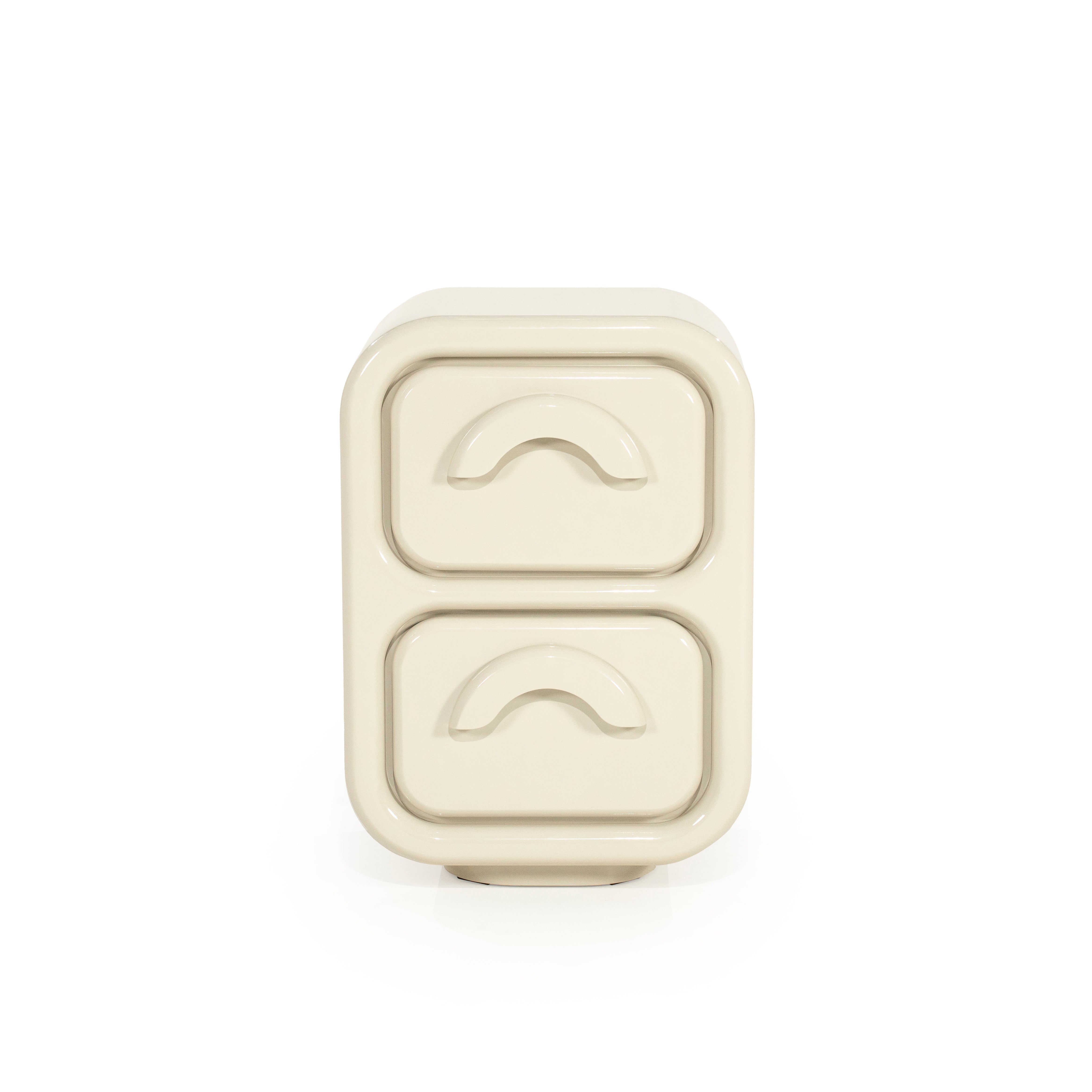 GUBBY Beige Chest of Drawers